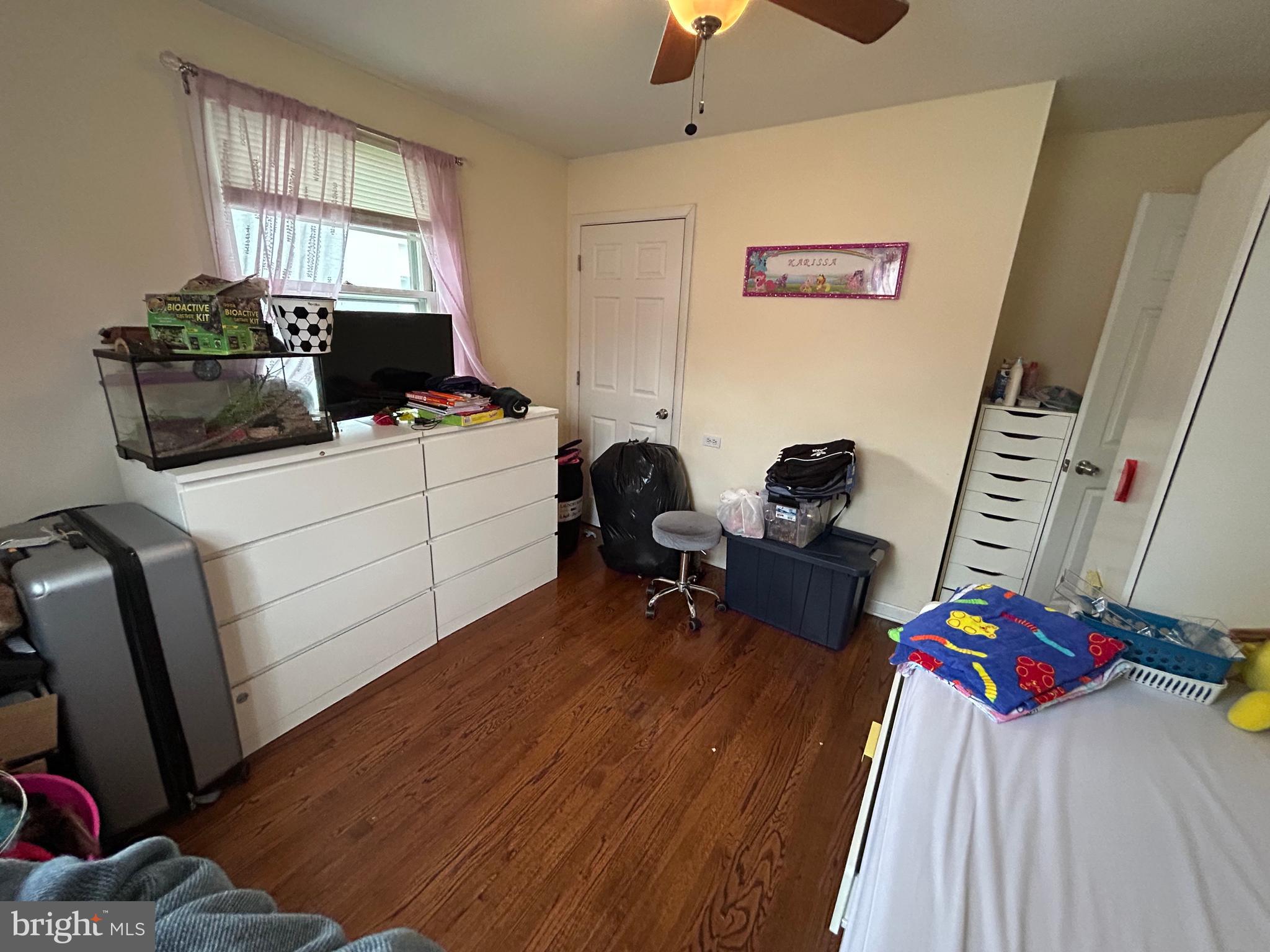 GREEN LAWN PARK - Residential