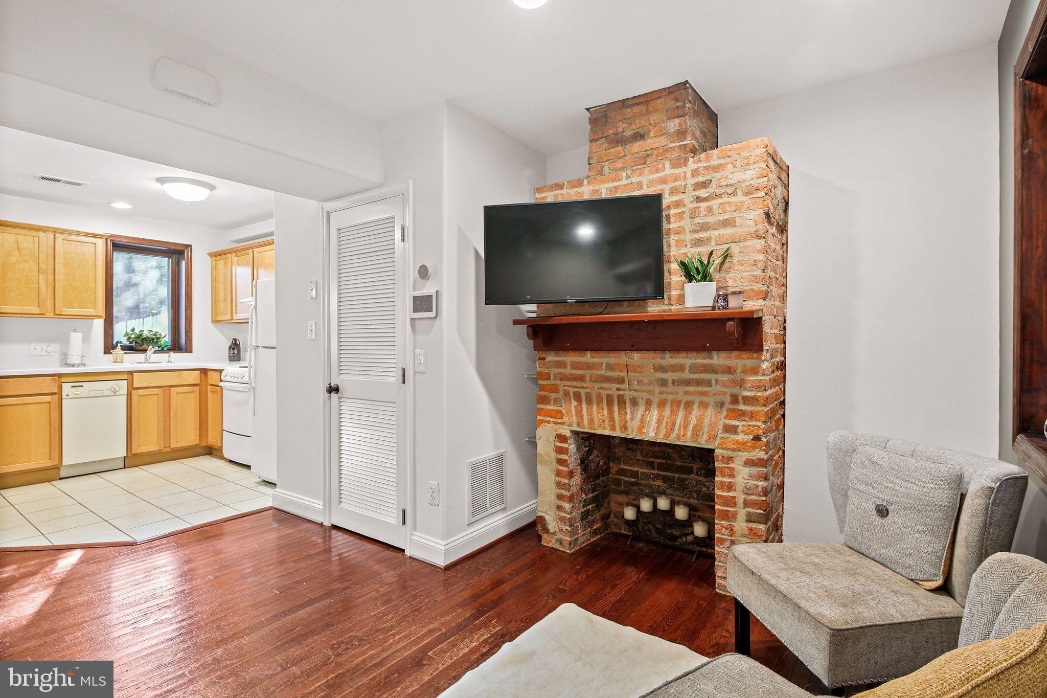 FELLS POINT HISTORIC DISTRICT - Residential