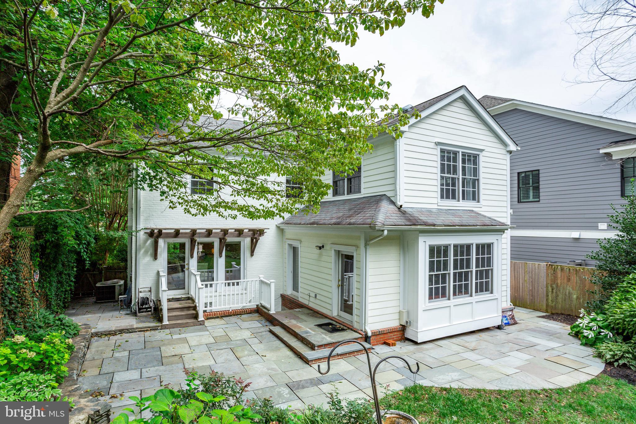 HUNTINGTON TERRACE - Residential