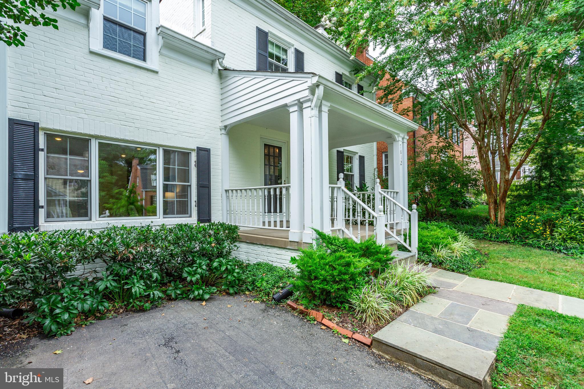 HUNTINGTON TERRACE - Residential