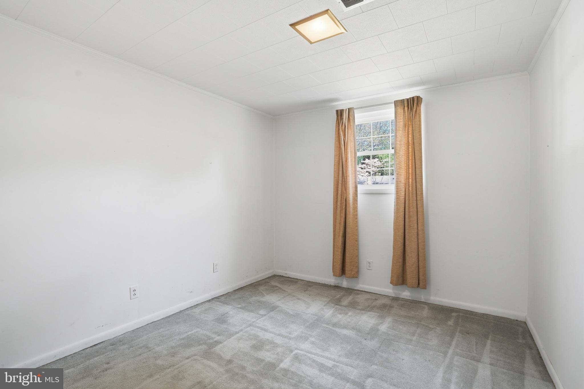 FALLS CHURCH - Residential