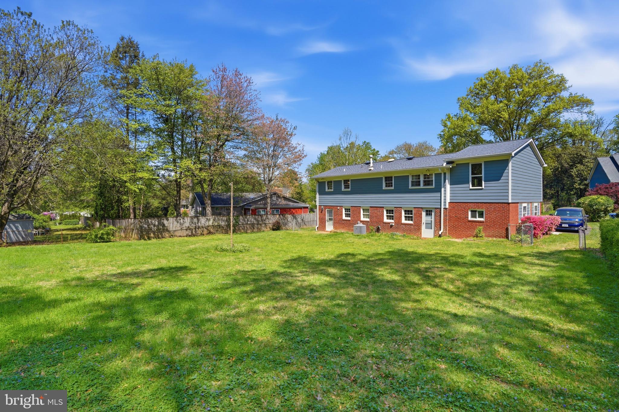 FALLS CHURCH - Residential