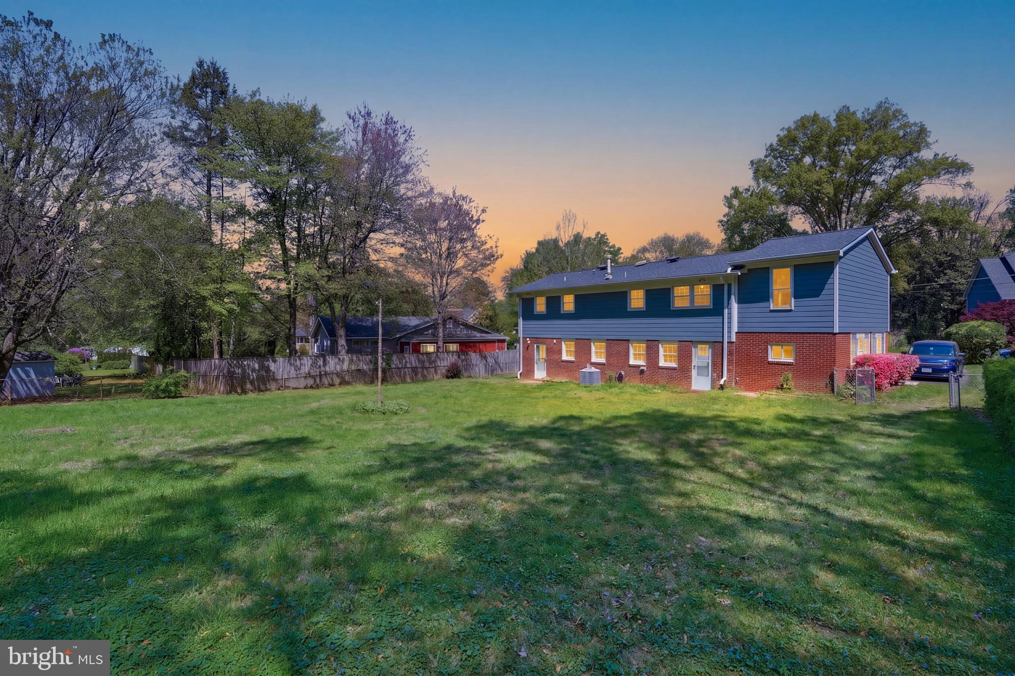 FALLS CHURCH - Residential