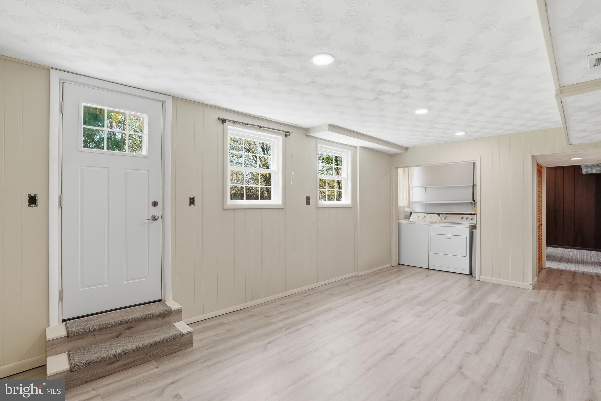 FALLS CHURCH - Residential