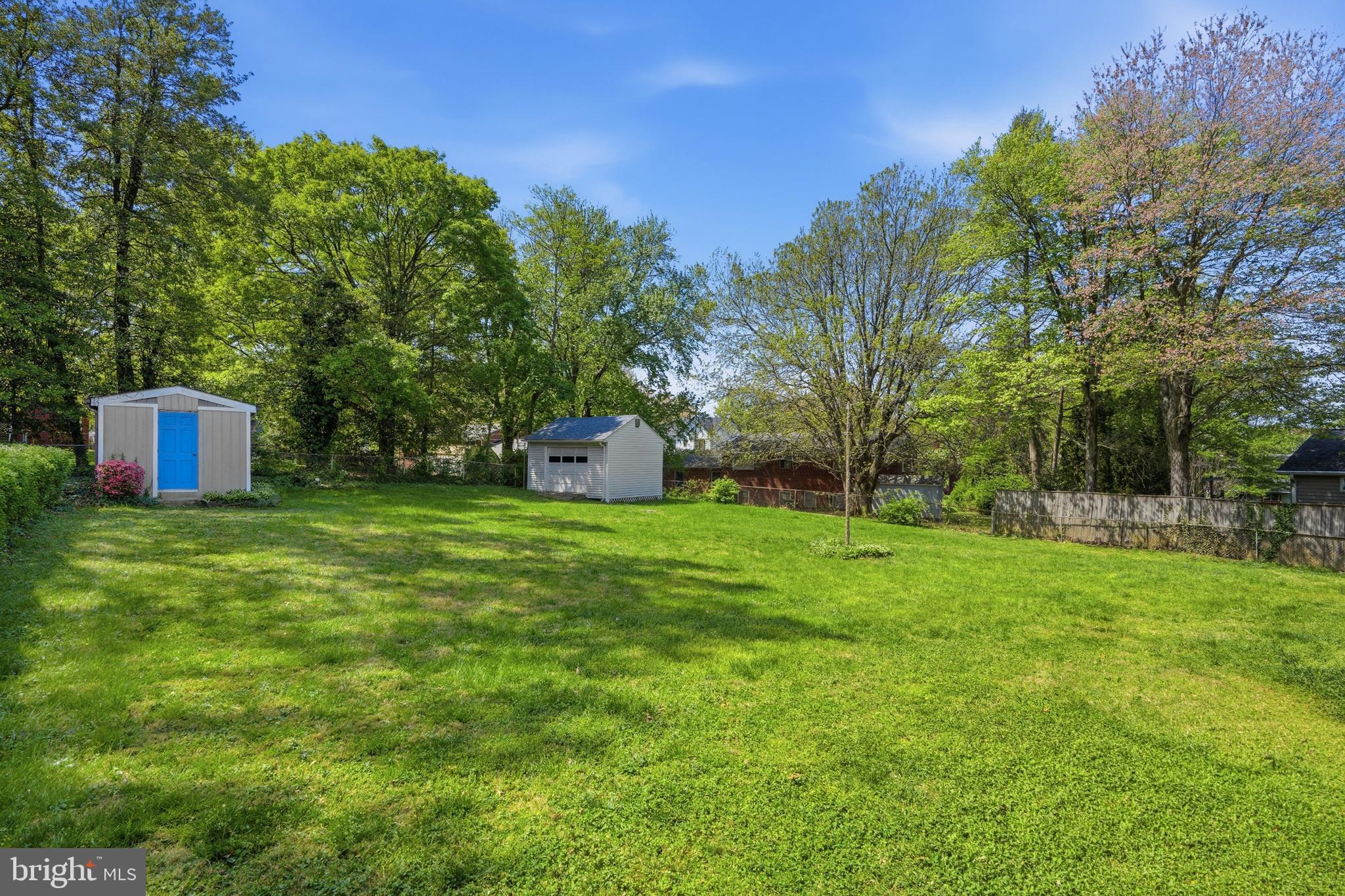 FALLS CHURCH - Residential