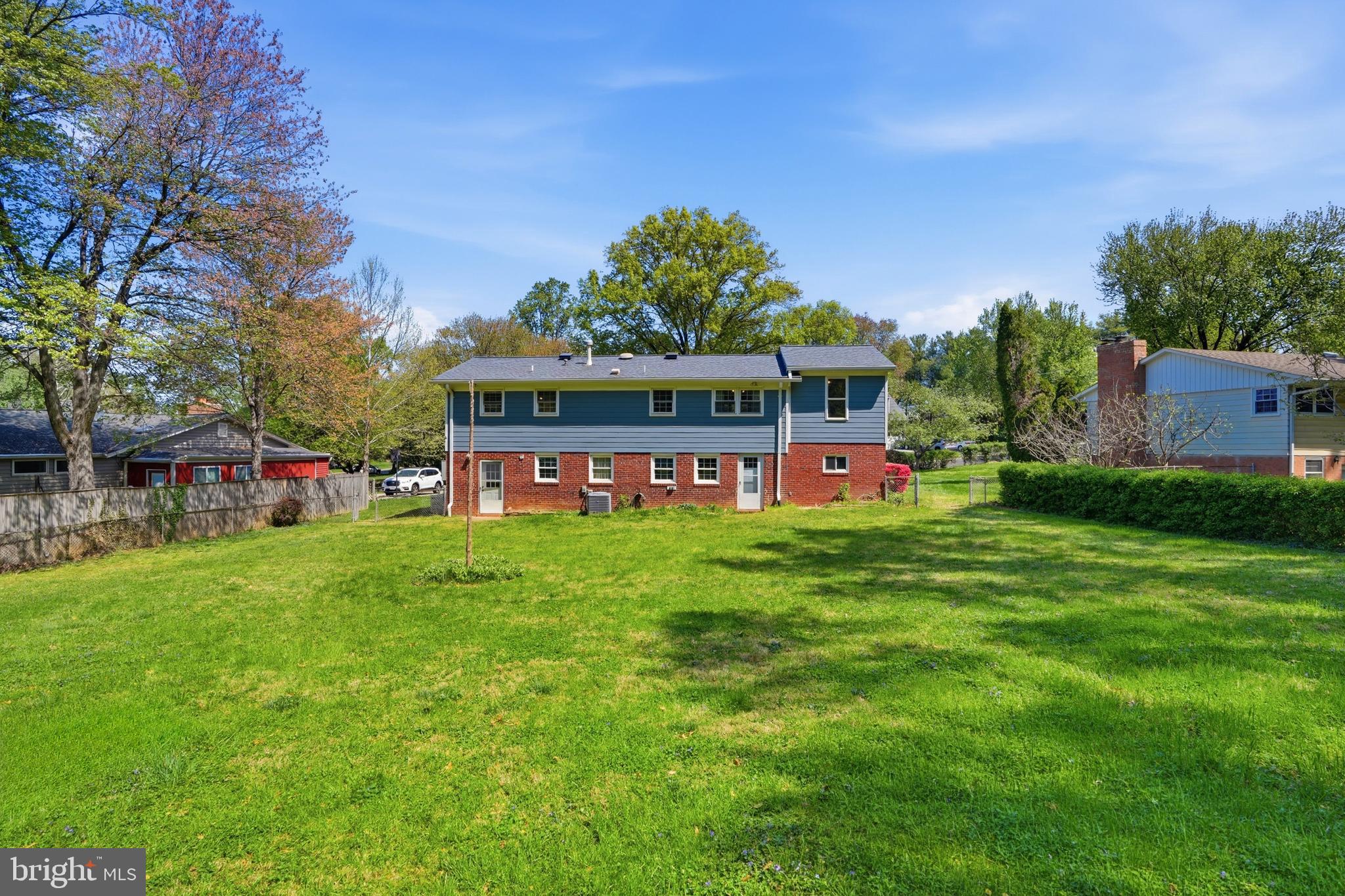 FALLS CHURCH - Residential