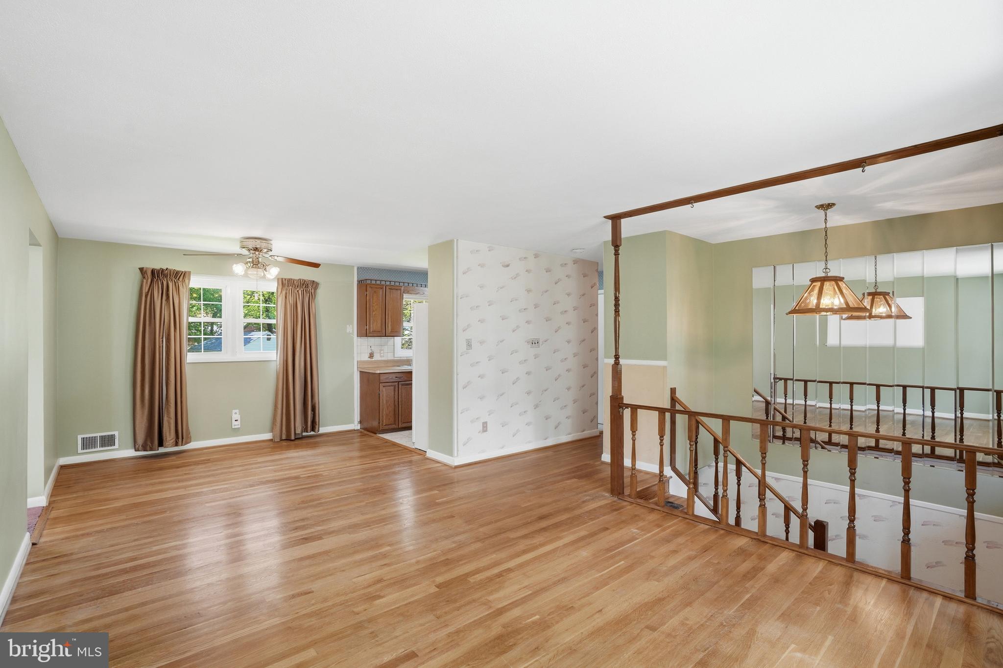 FALLS CHURCH - Residential