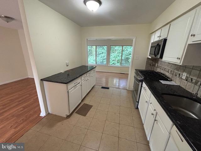 49 BRAMBLING LANE
