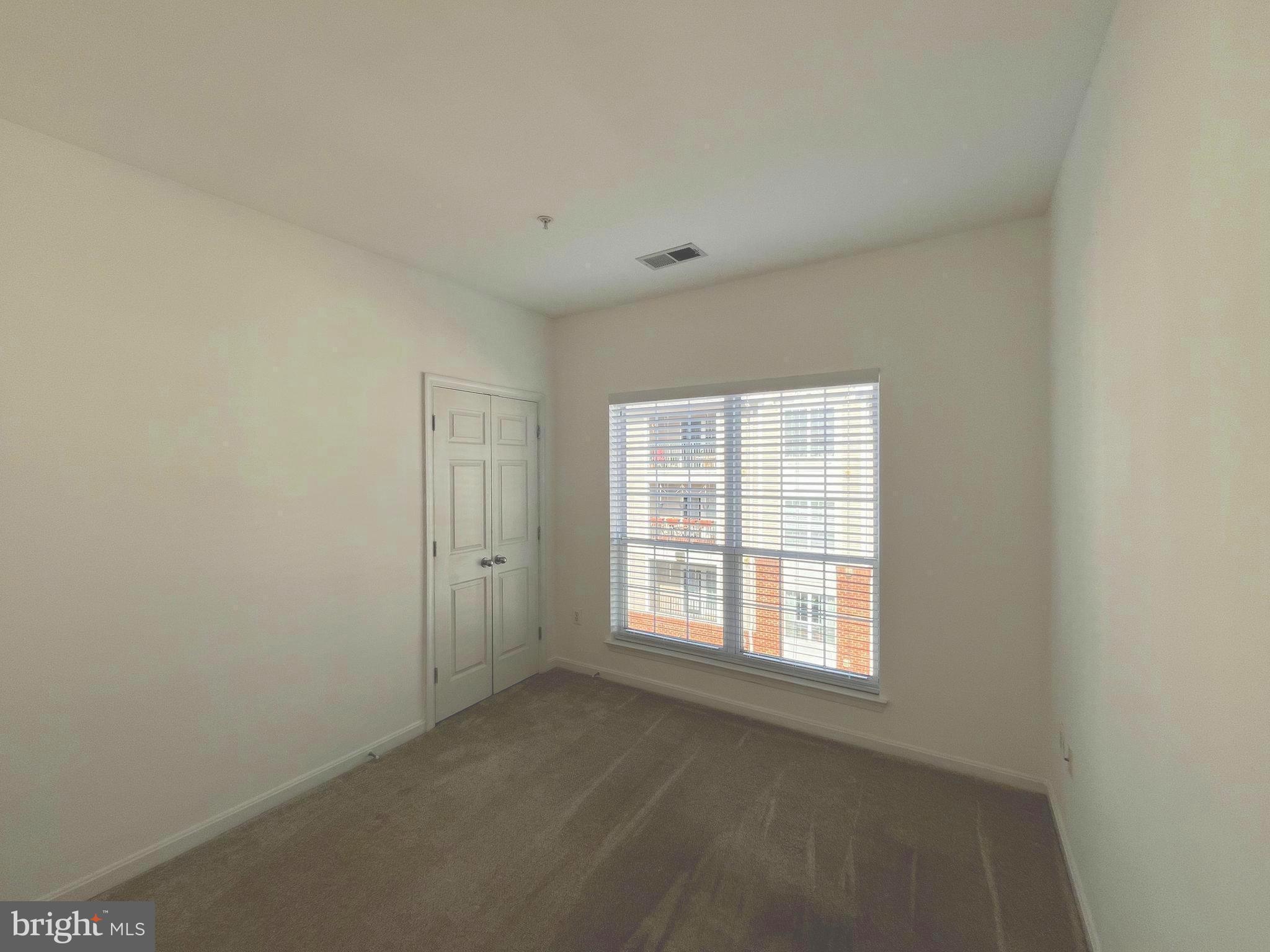 EXCHANGE AT VAN DORN - Residential Lease