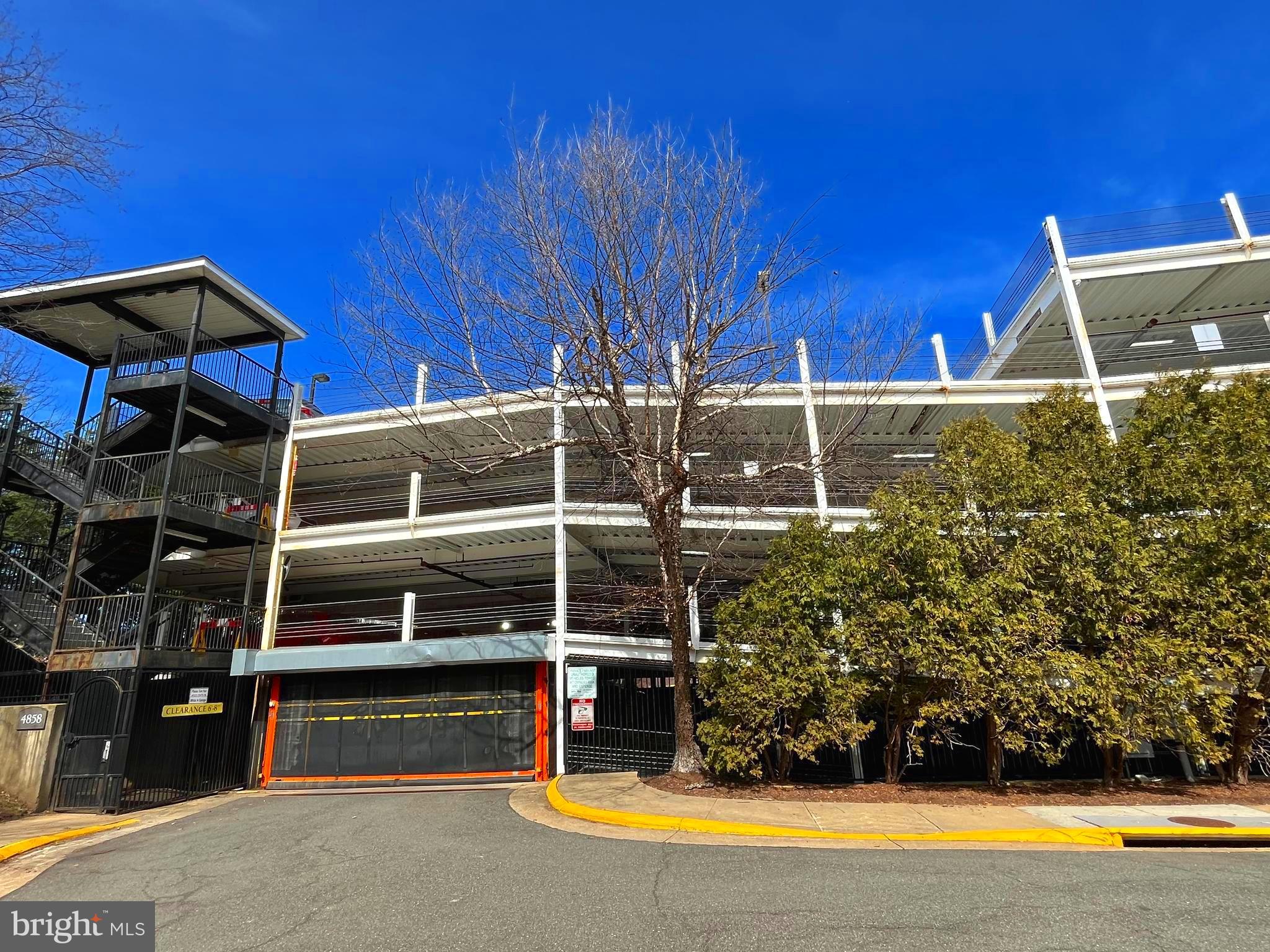 EXCHANGE AT VAN DORN - Residential Lease