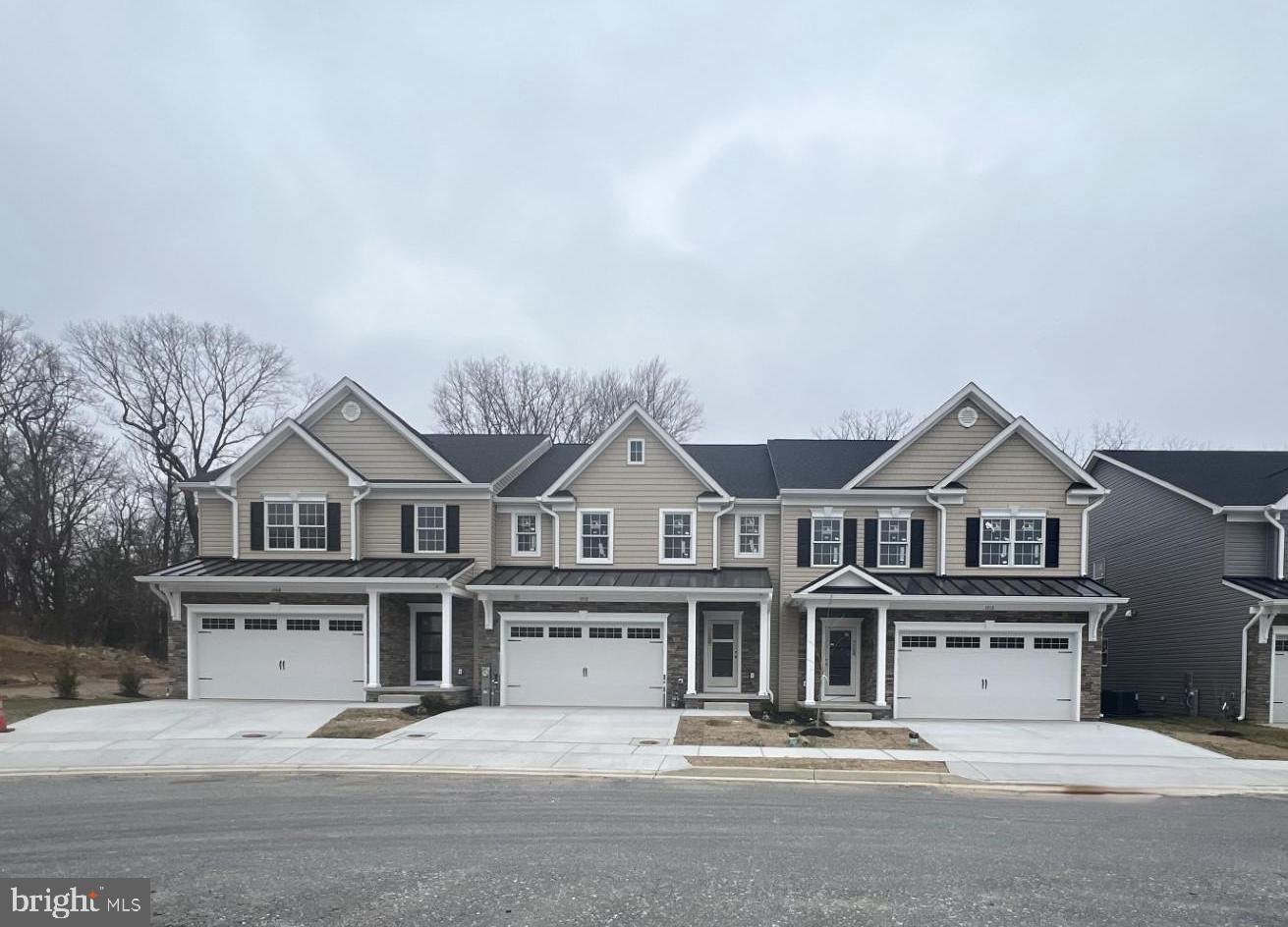 1710 BOTANICAL COURT 21