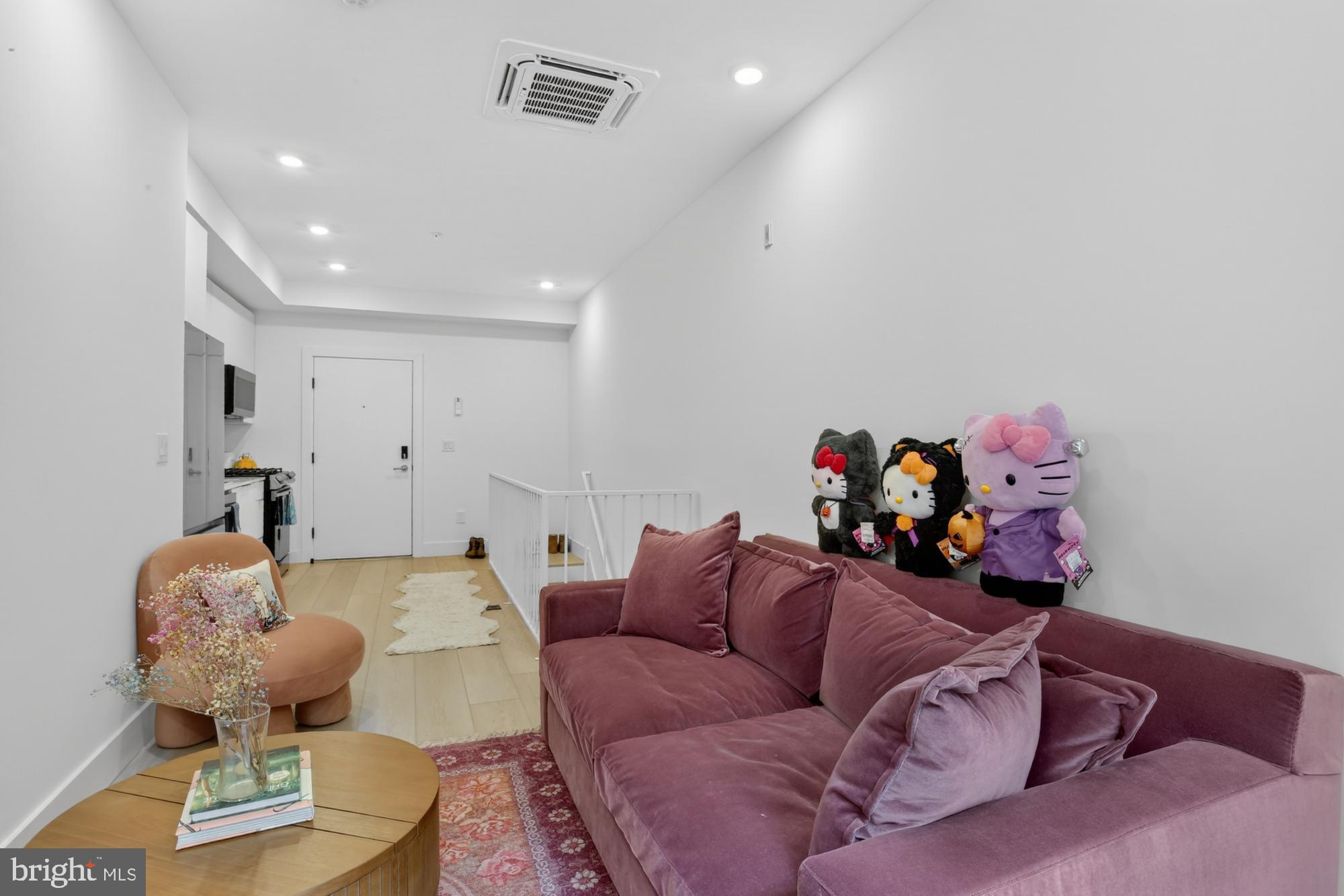 2007 CAMBRIDGE STREET 1