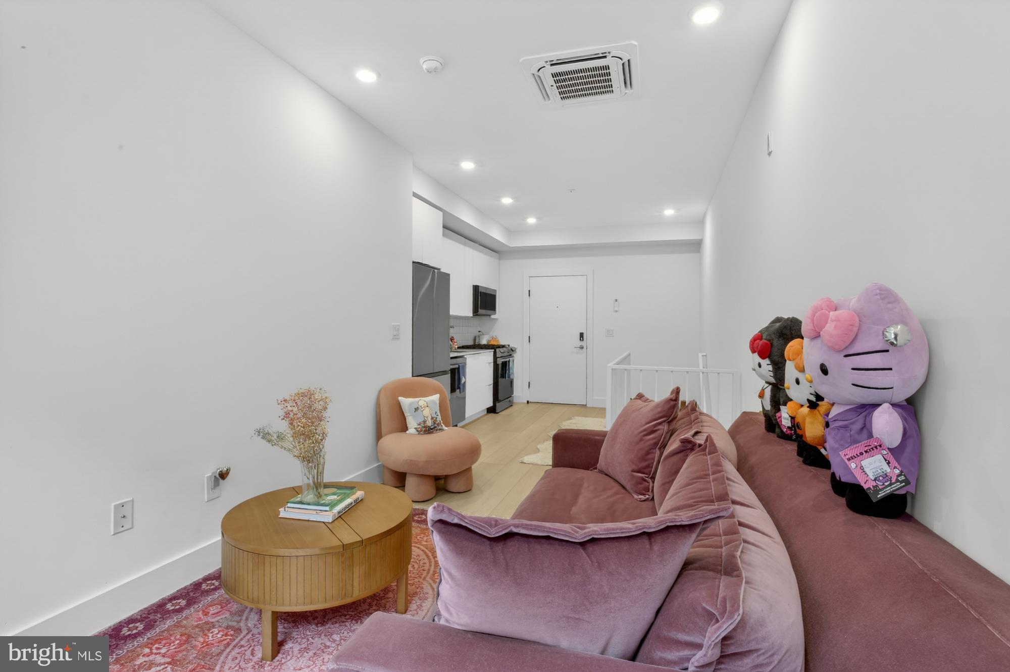 2007 CAMBRIDGE STREET 1