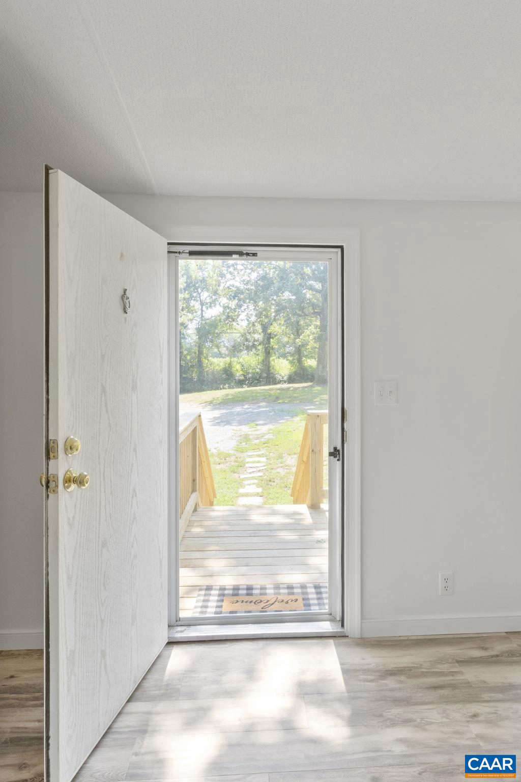 8038&8040 BLENHEIM RD
