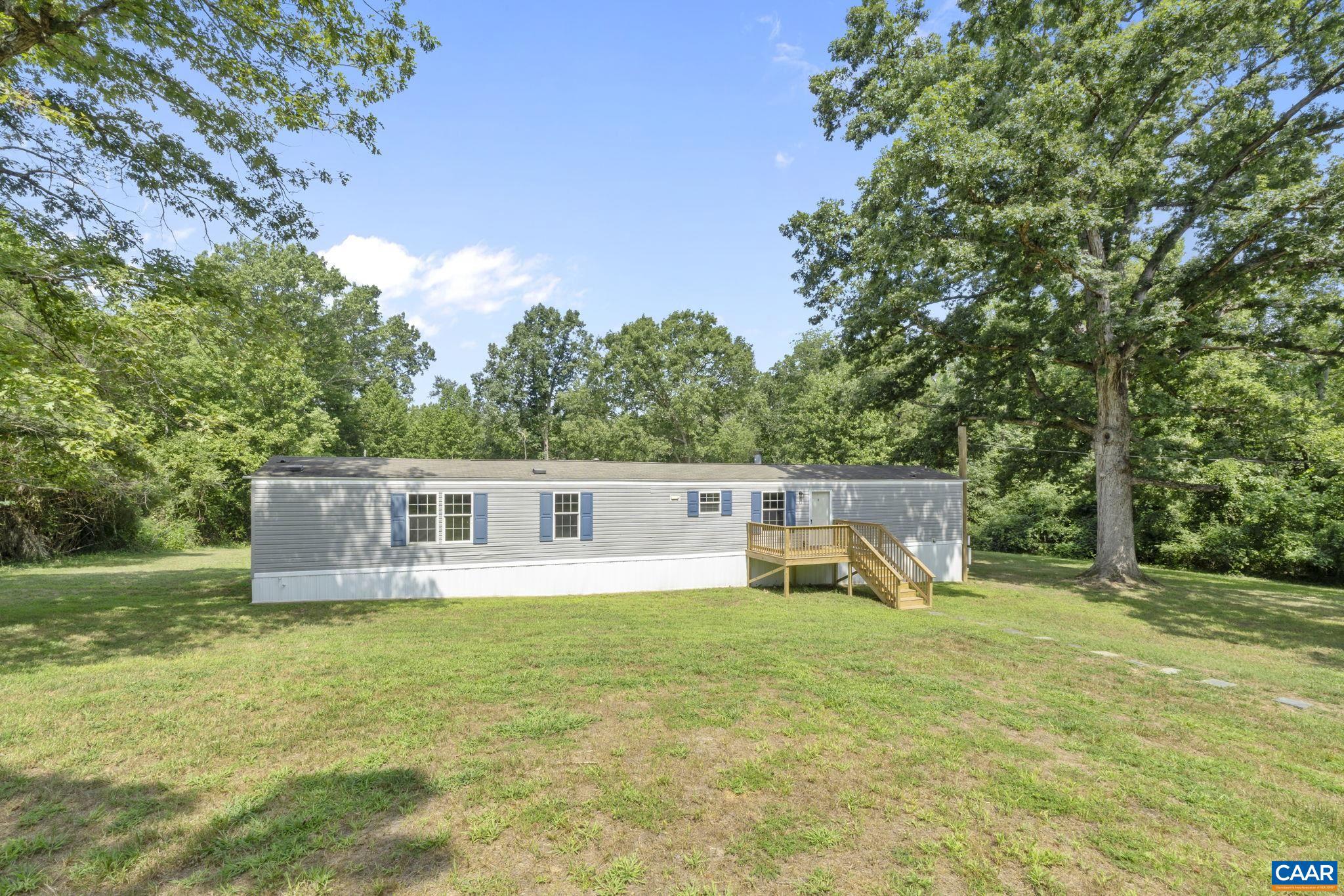 8038&8040 BLENHEIM RD