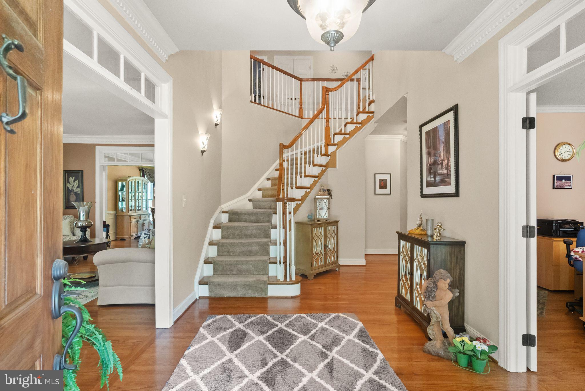 7188 KENTHURST LANE
