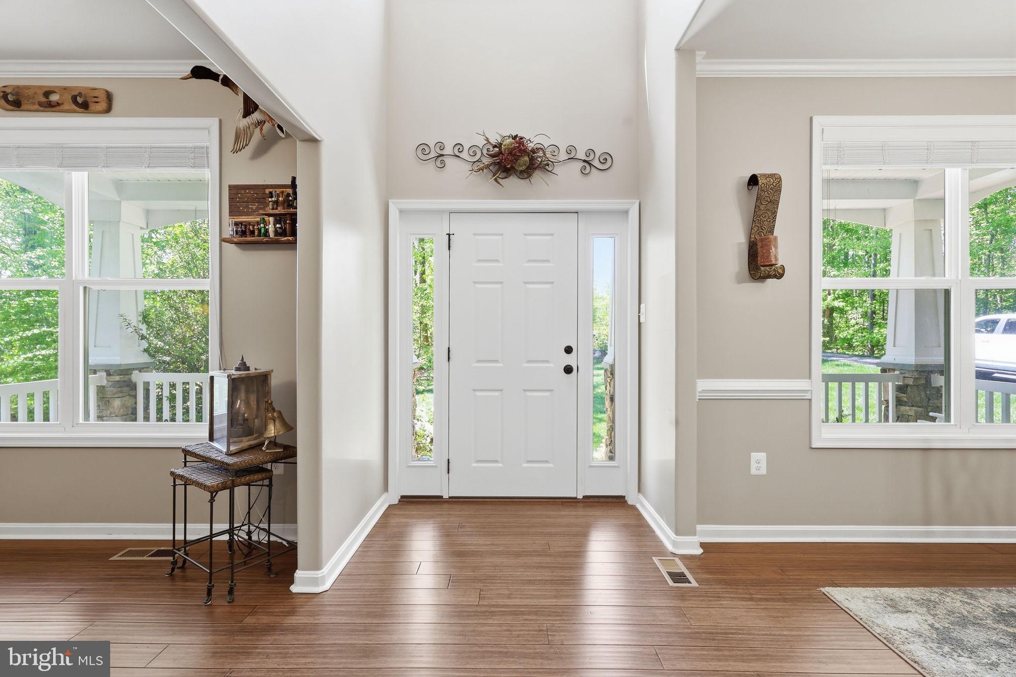 1199 HONEYSUCKLE WAY