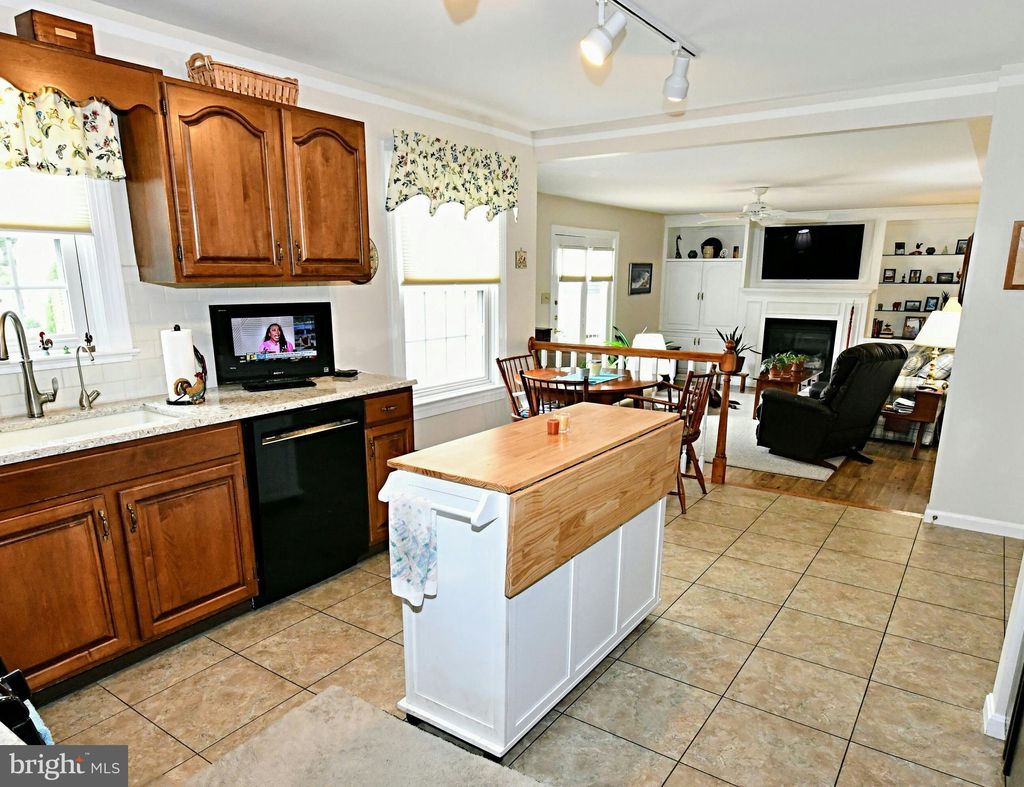 Photo of 104 Susan Avenue, Willow Street, PA 17584 (MLS # PALA2050596)