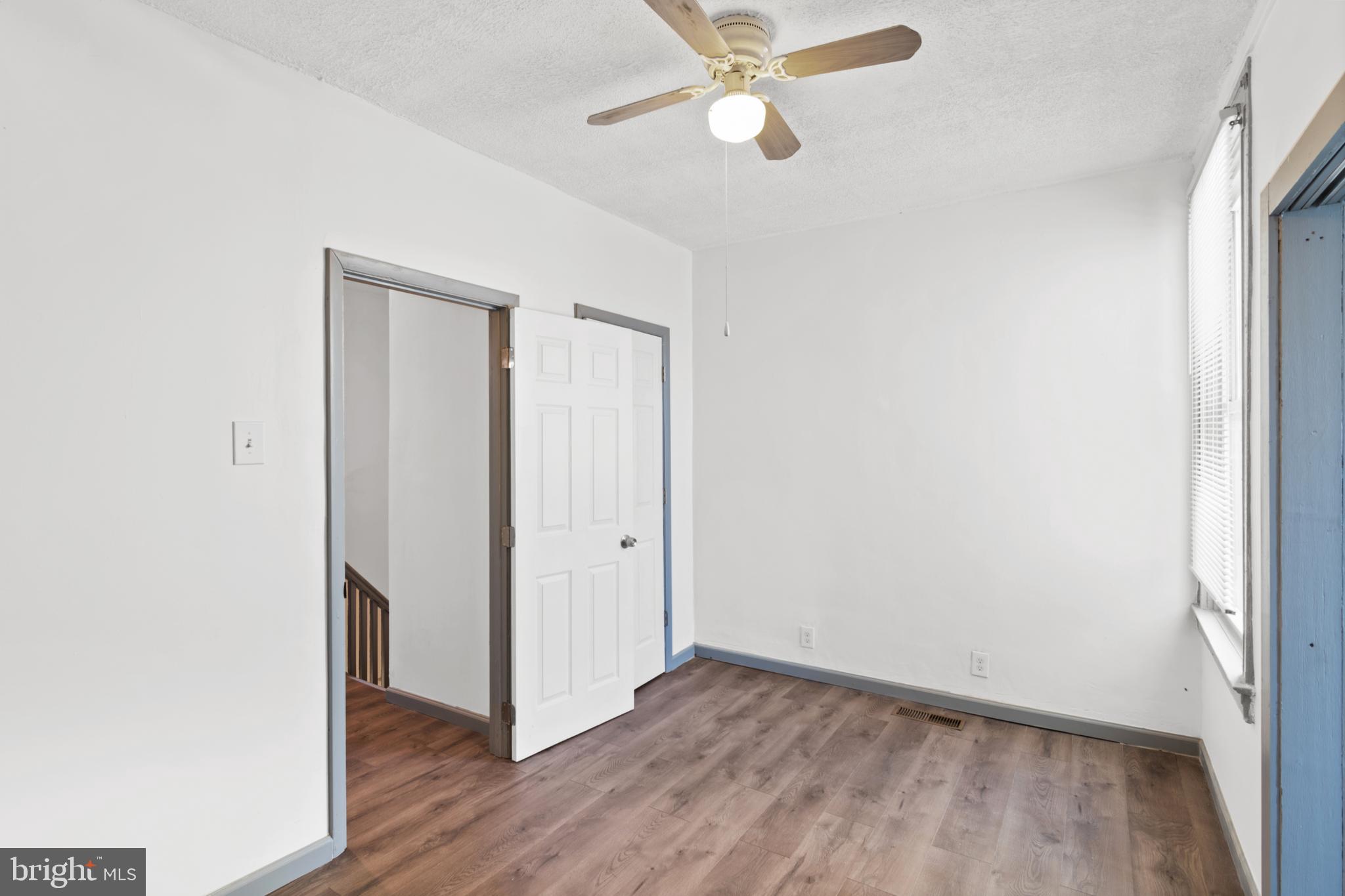 MILL HILL - Residential Lease