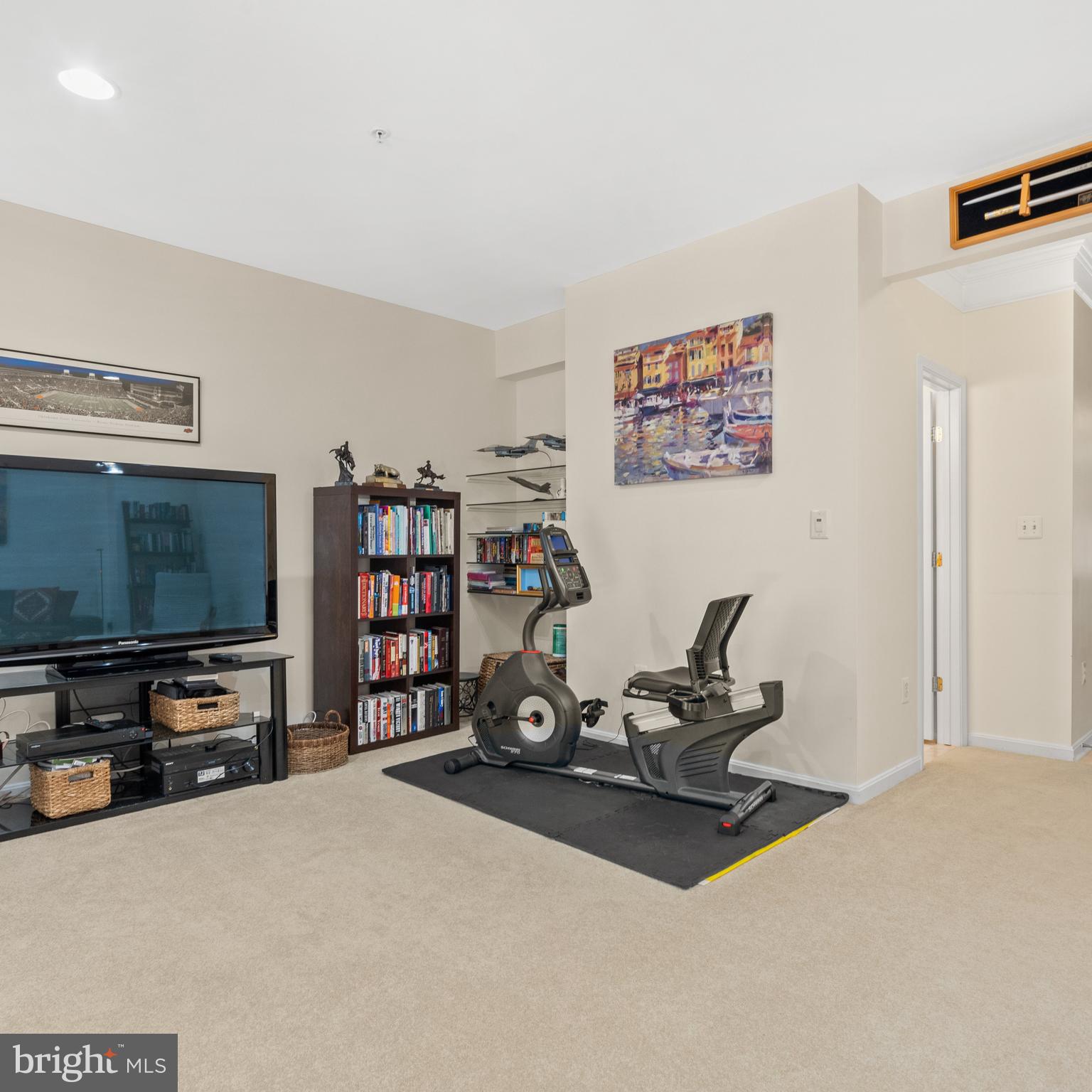 CAMERON STATION - Residential