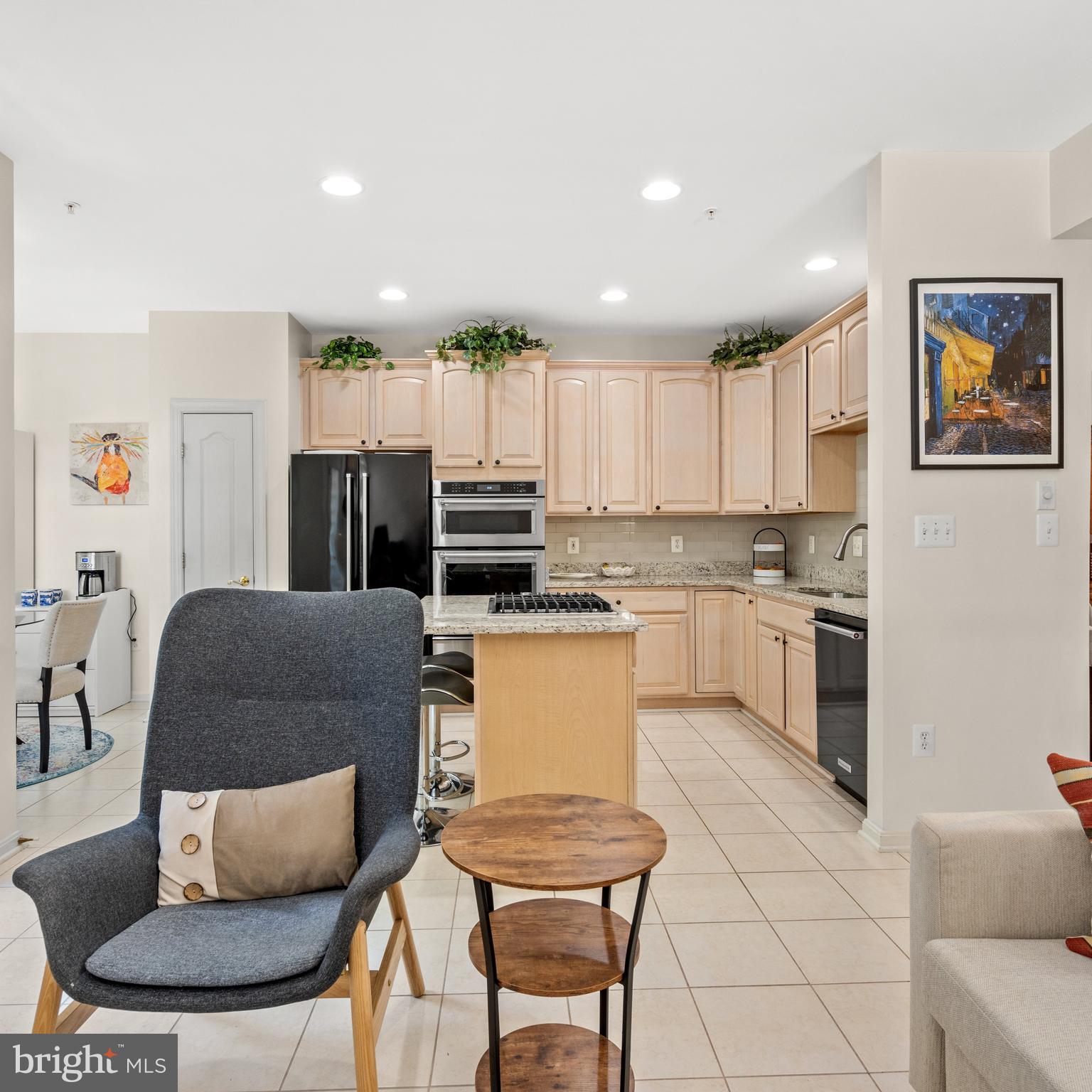 CAMERON STATION - Residential