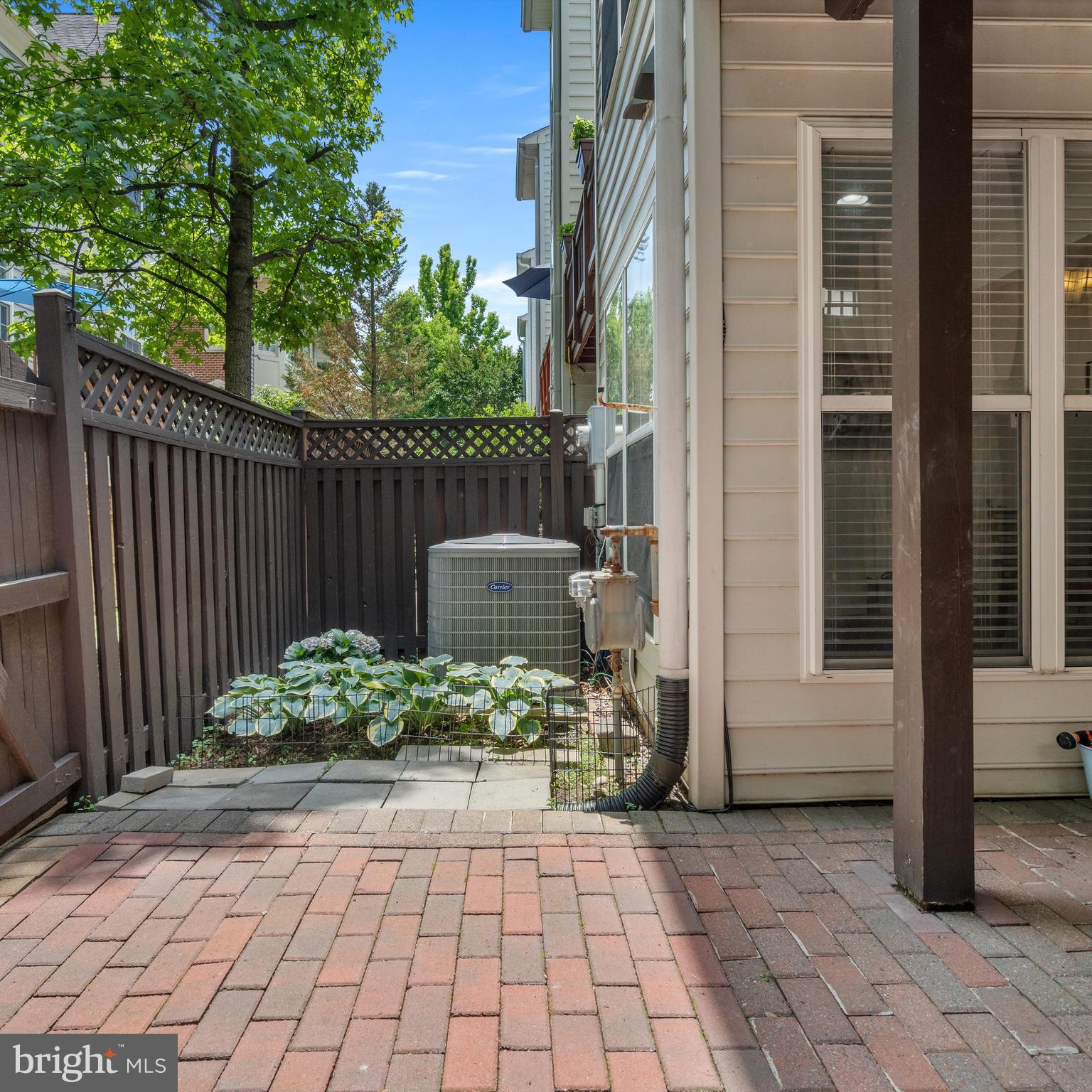 CAMERON STATION - Residential