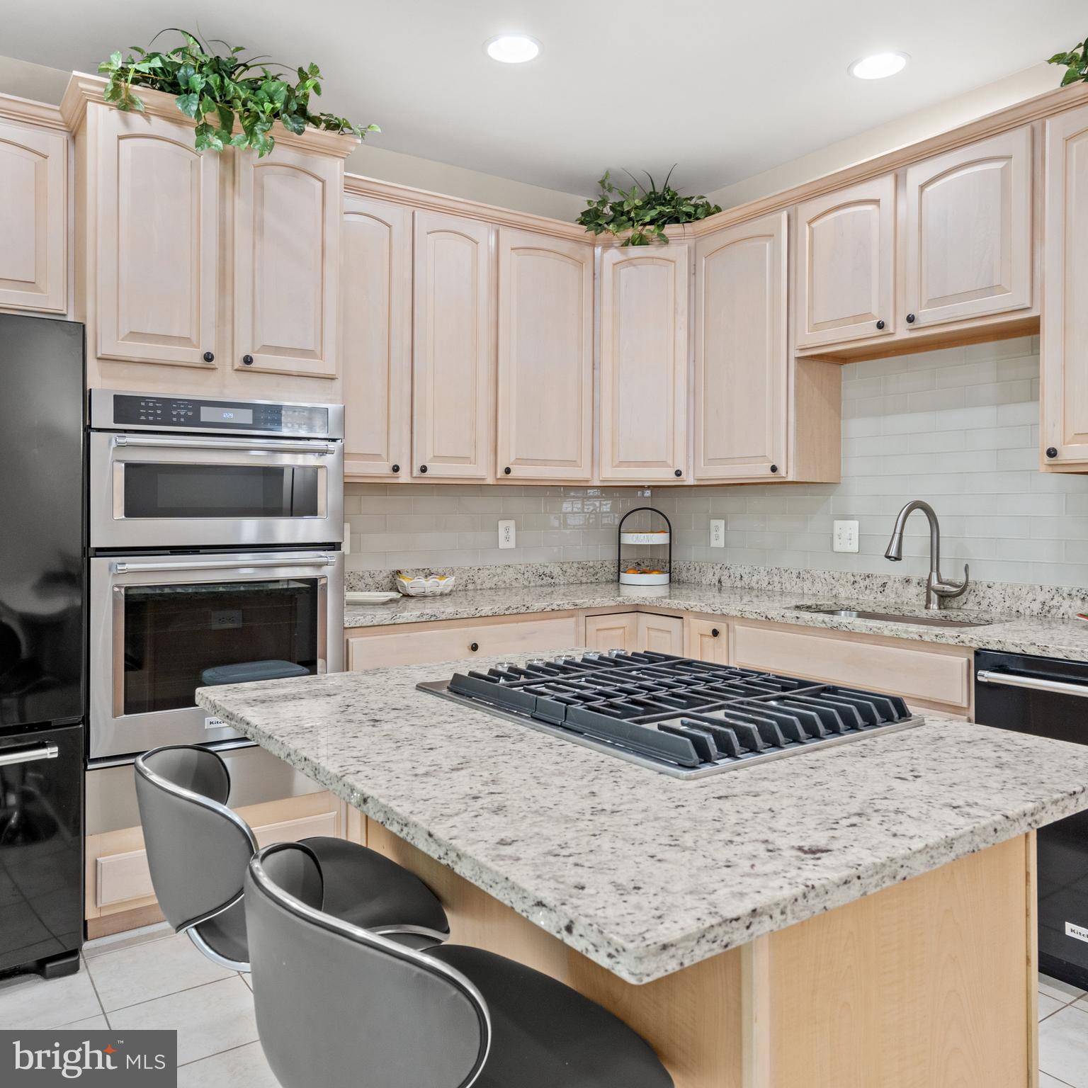 CAMERON STATION - Residential