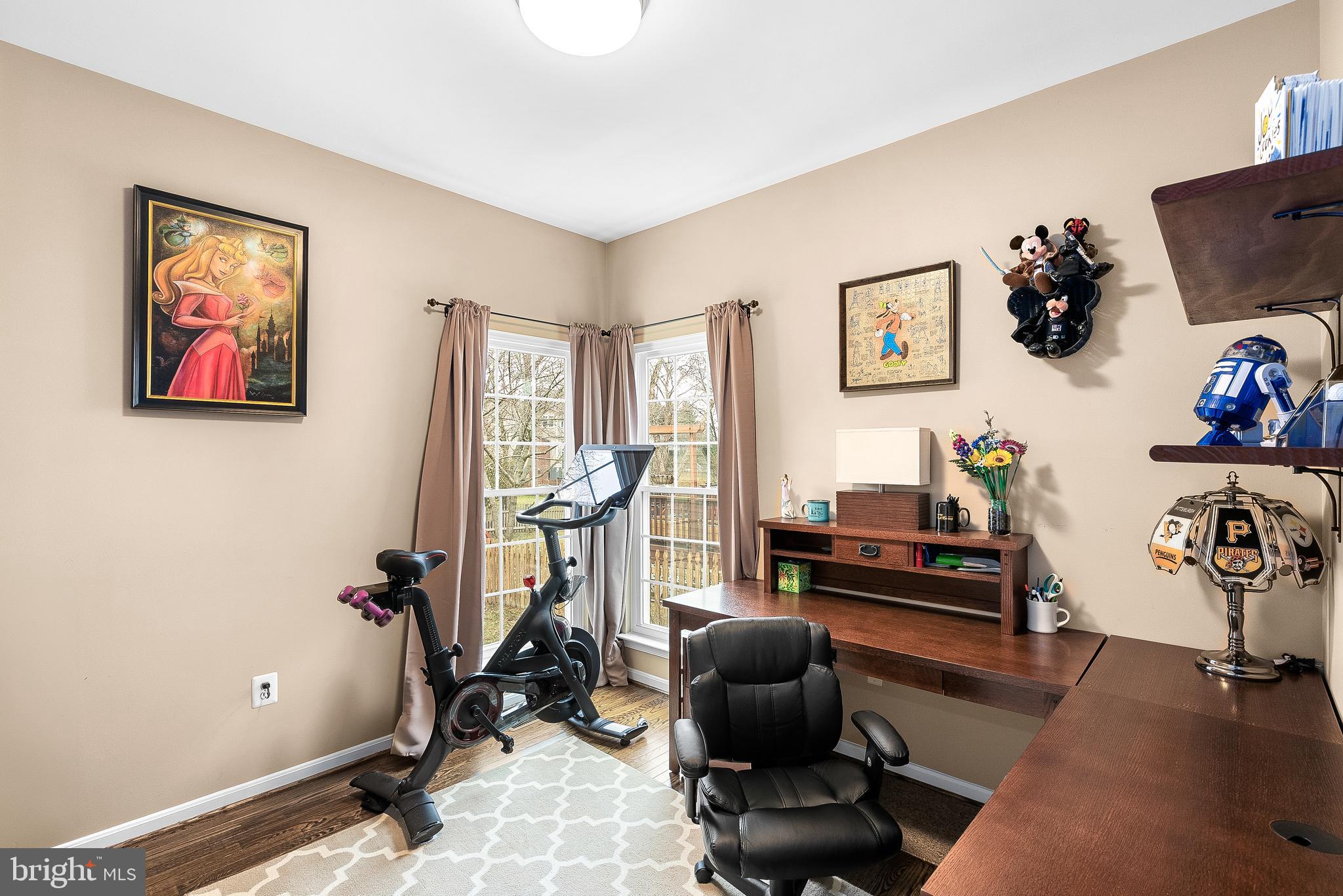 ASHBURN FARM - Residential