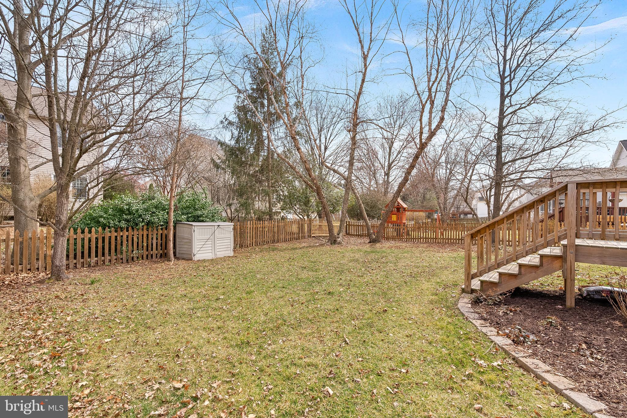 ASHBURN FARM - Residential