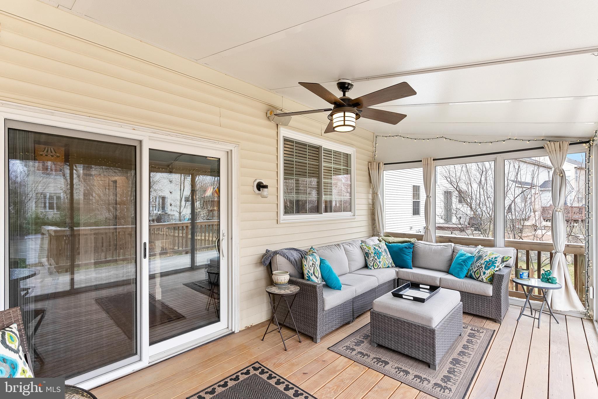 ASHBURN FARM - Residential