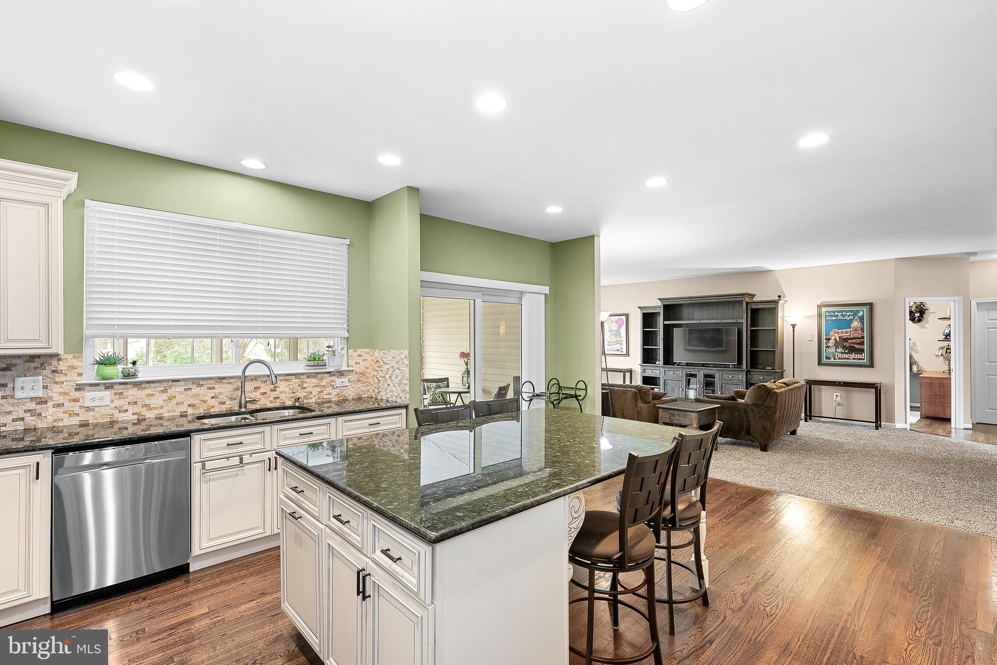 ASHBURN FARM - Residential