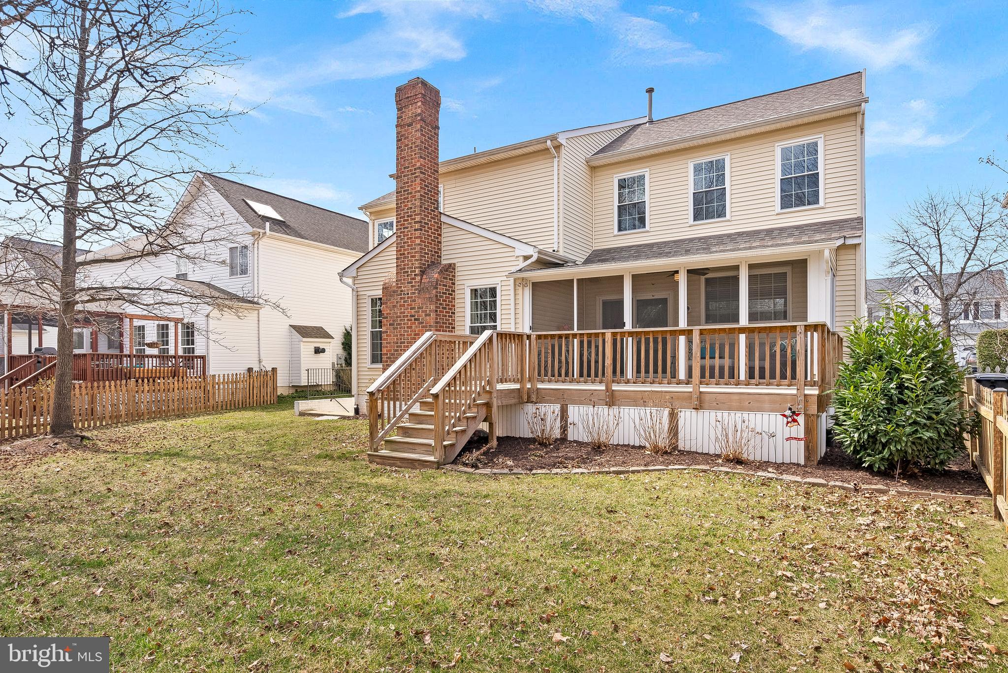 ASHBURN FARM - Residential