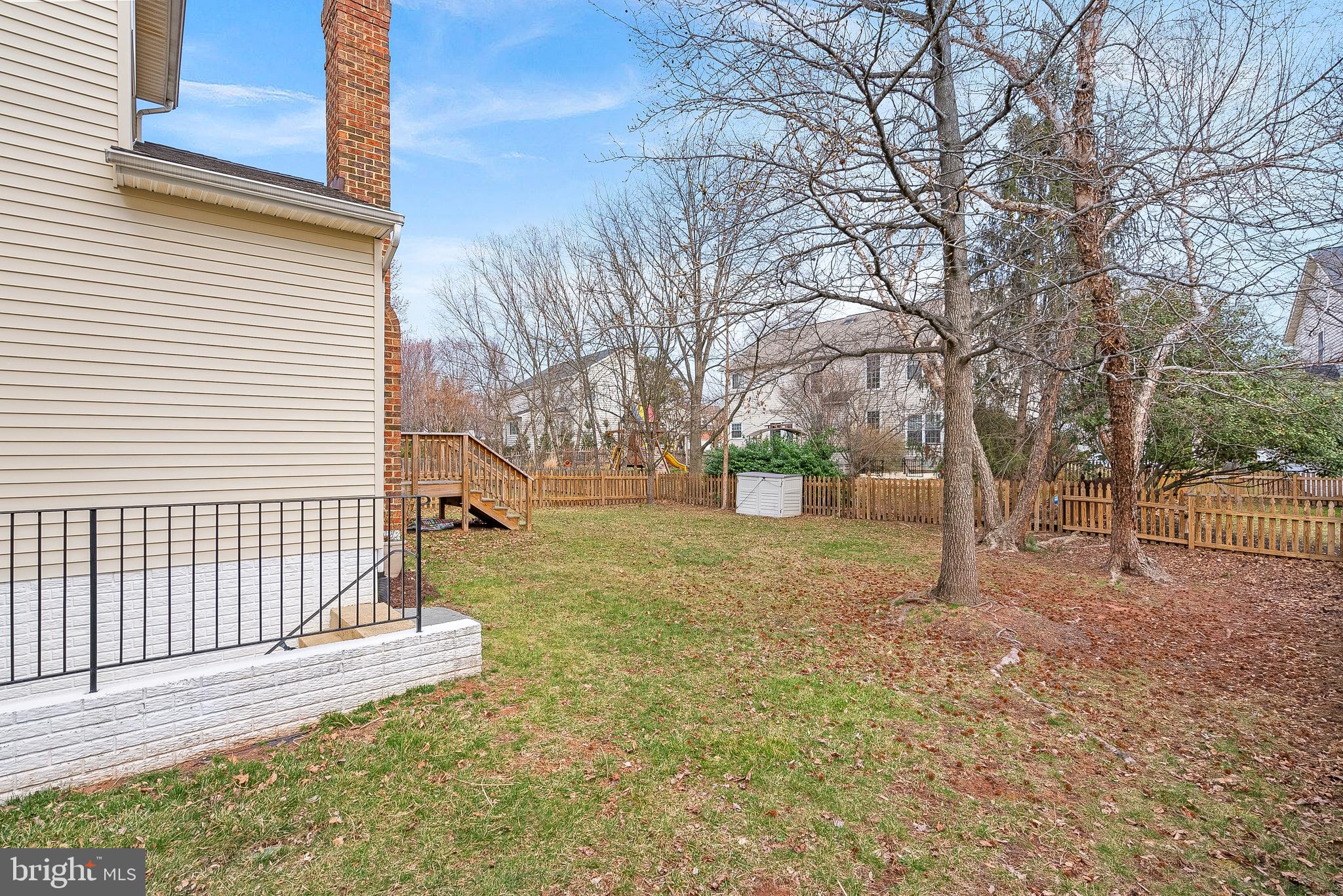 ASHBURN FARM - Residential