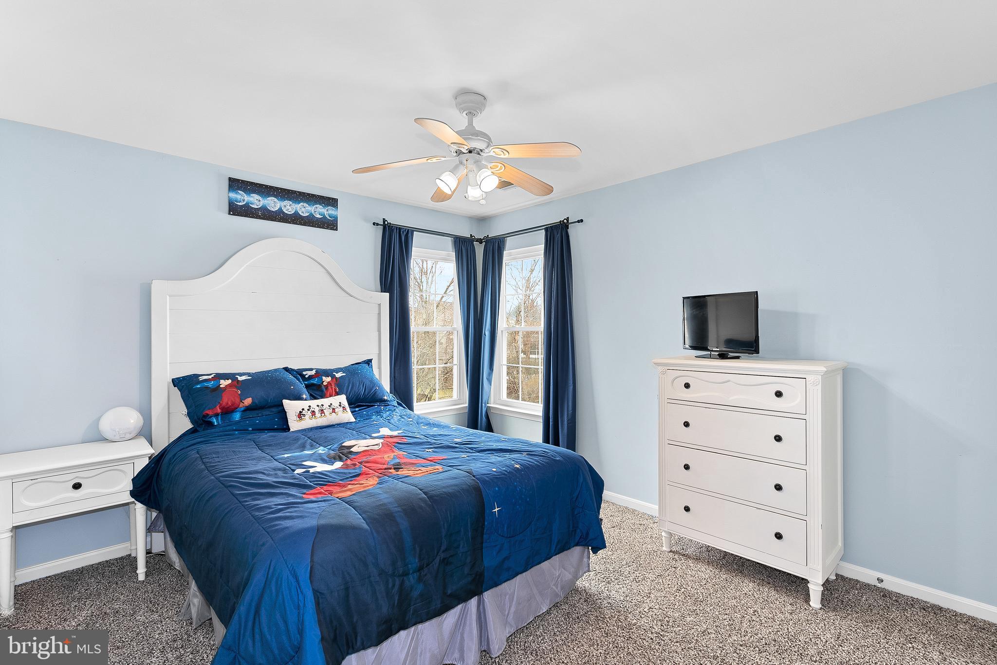 ASHBURN FARM - Residential