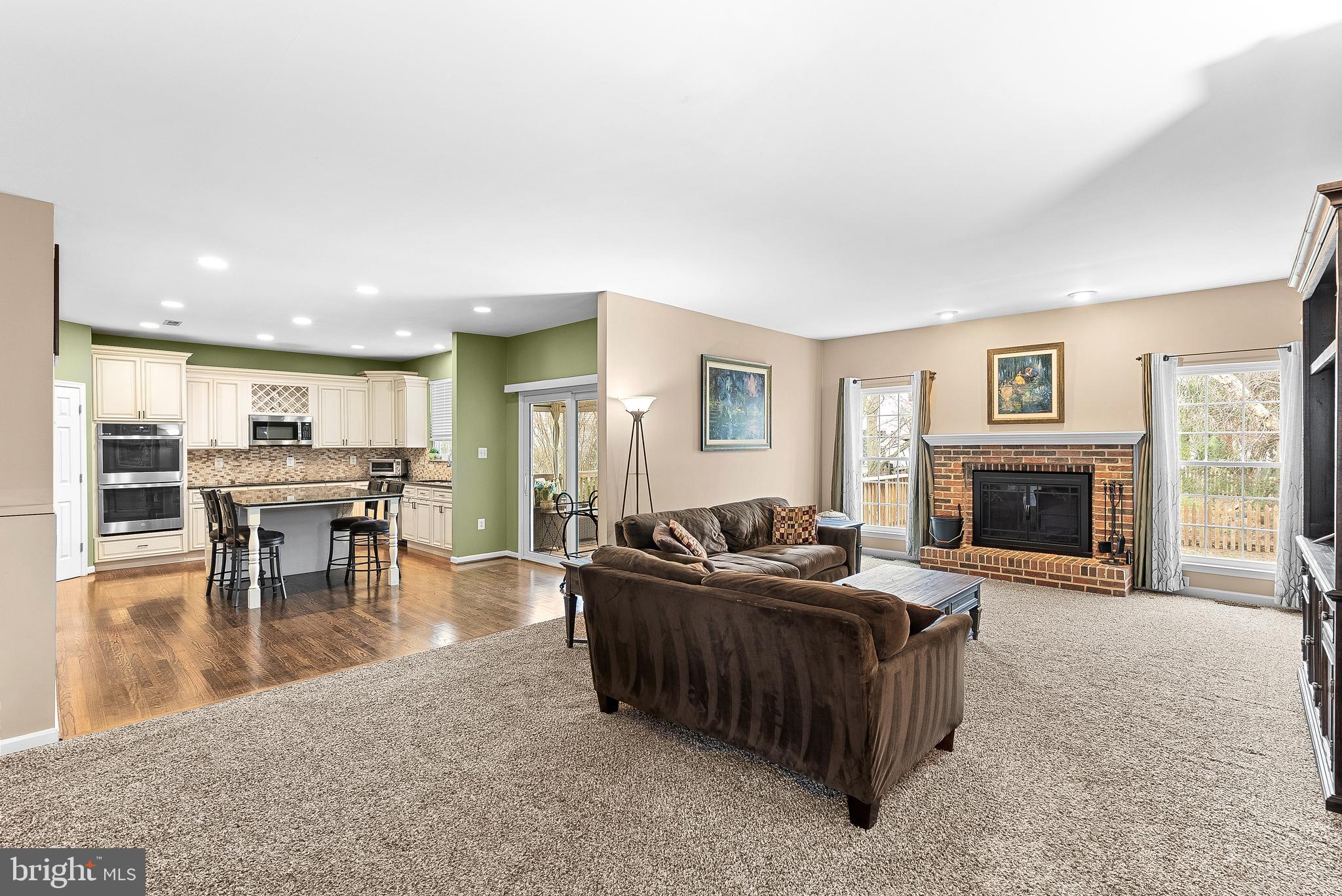 ASHBURN FARM - Residential