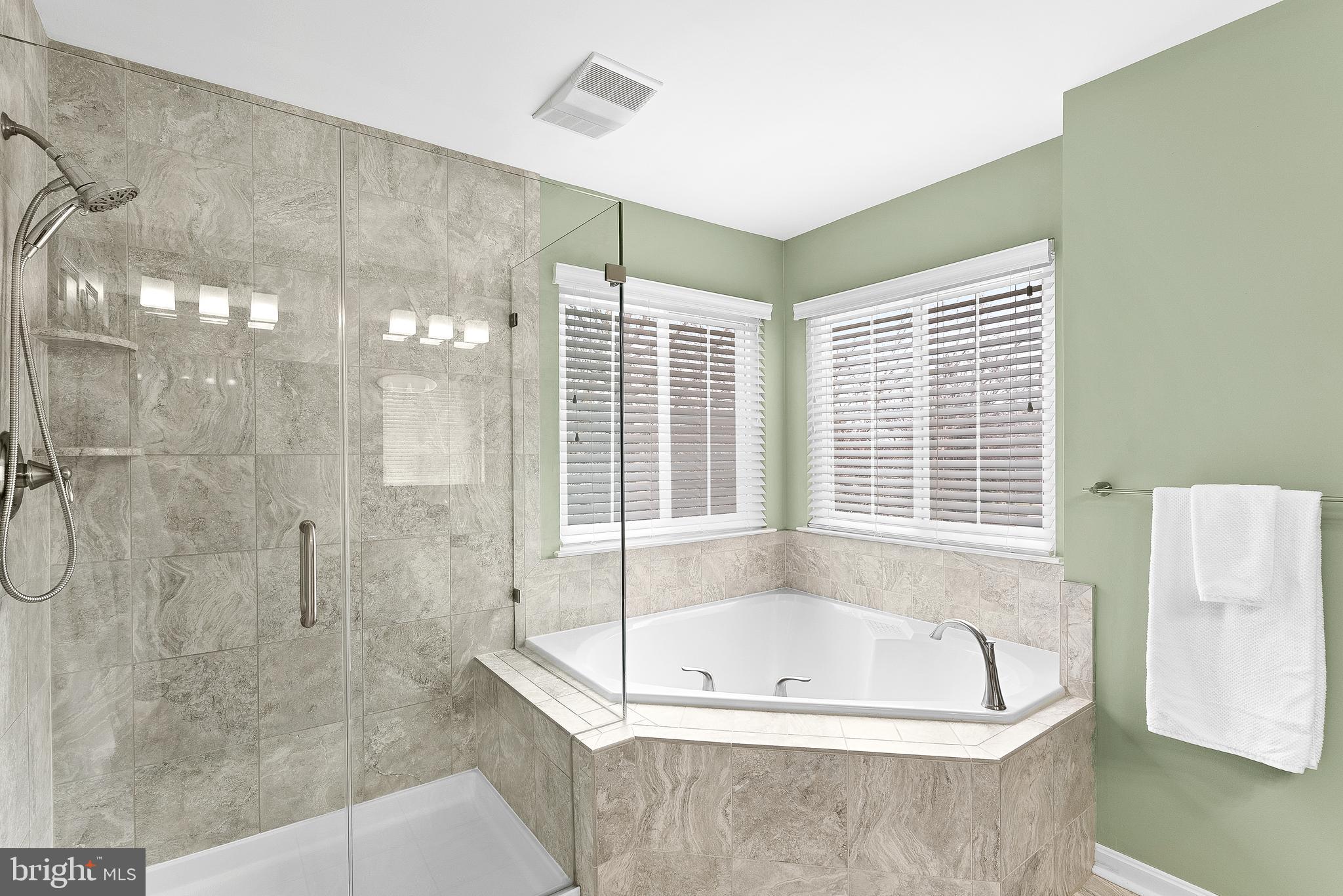 ASHBURN FARM - Residential