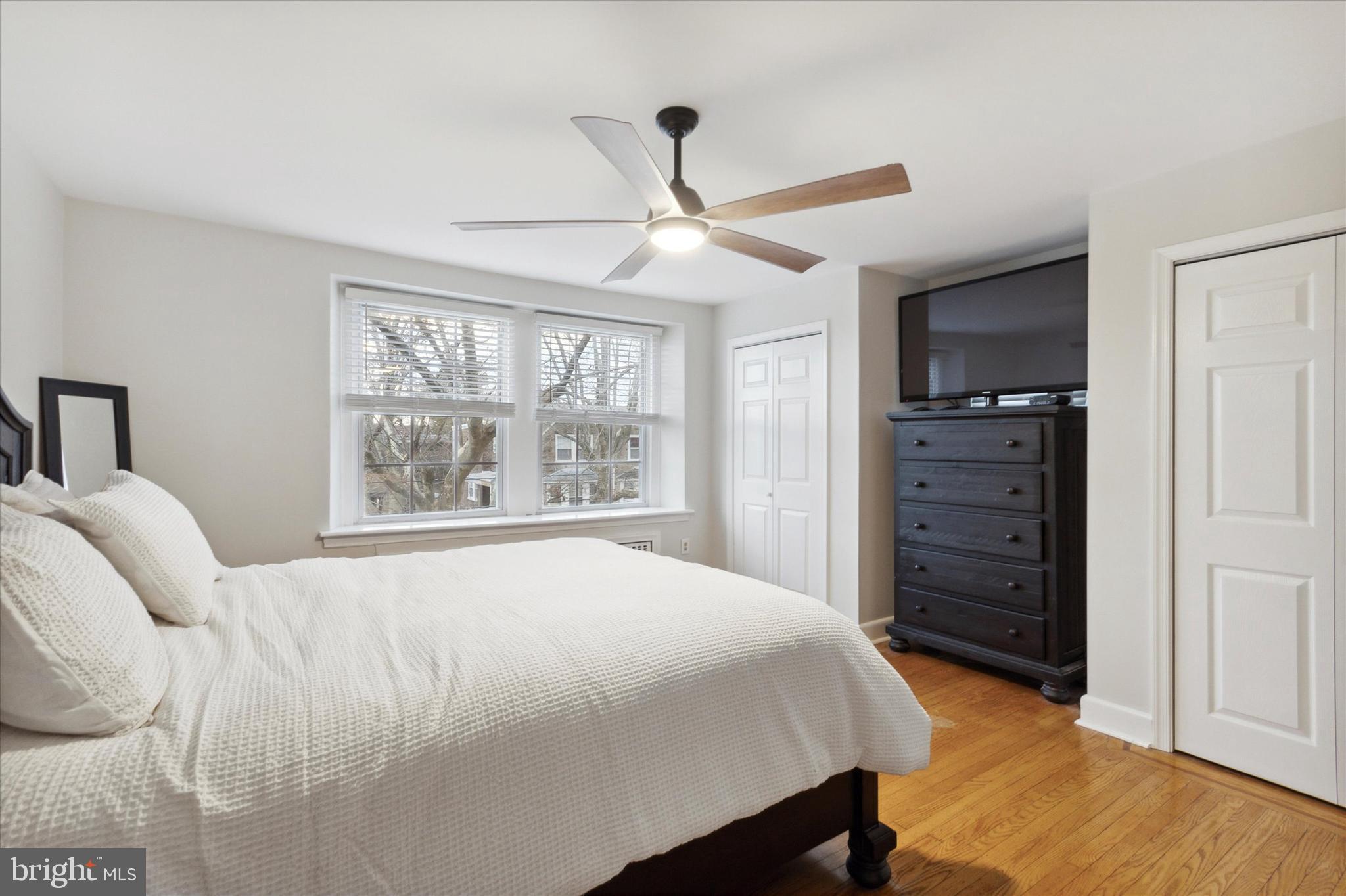 OXFORD CIRCLE - Residential