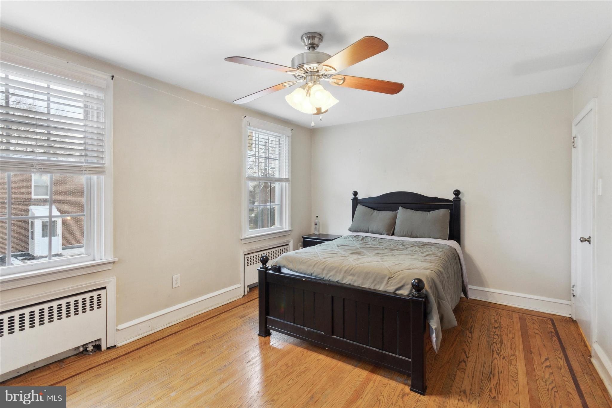 OXFORD CIRCLE - Residential