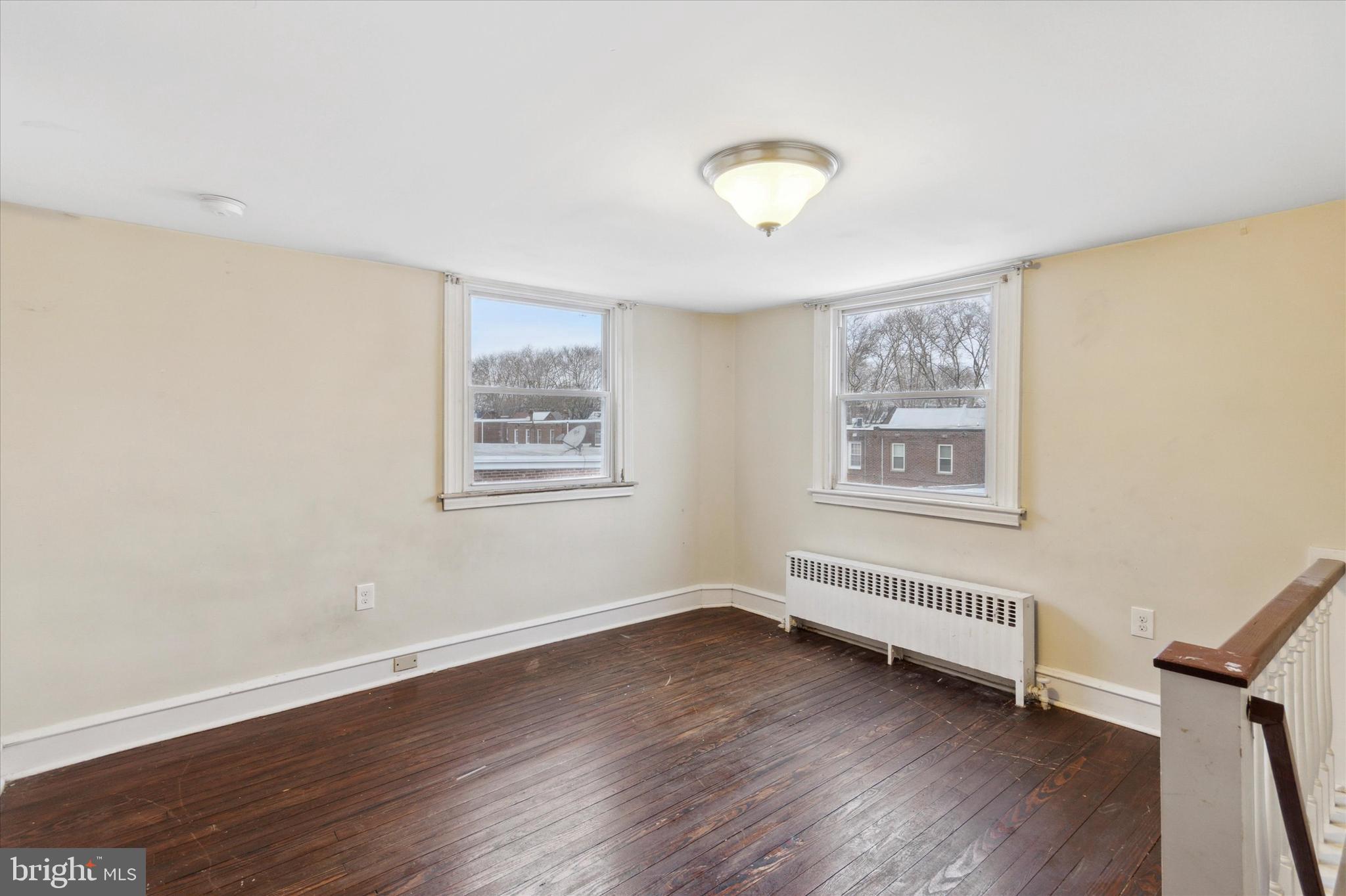 OXFORD CIRCLE - Residential