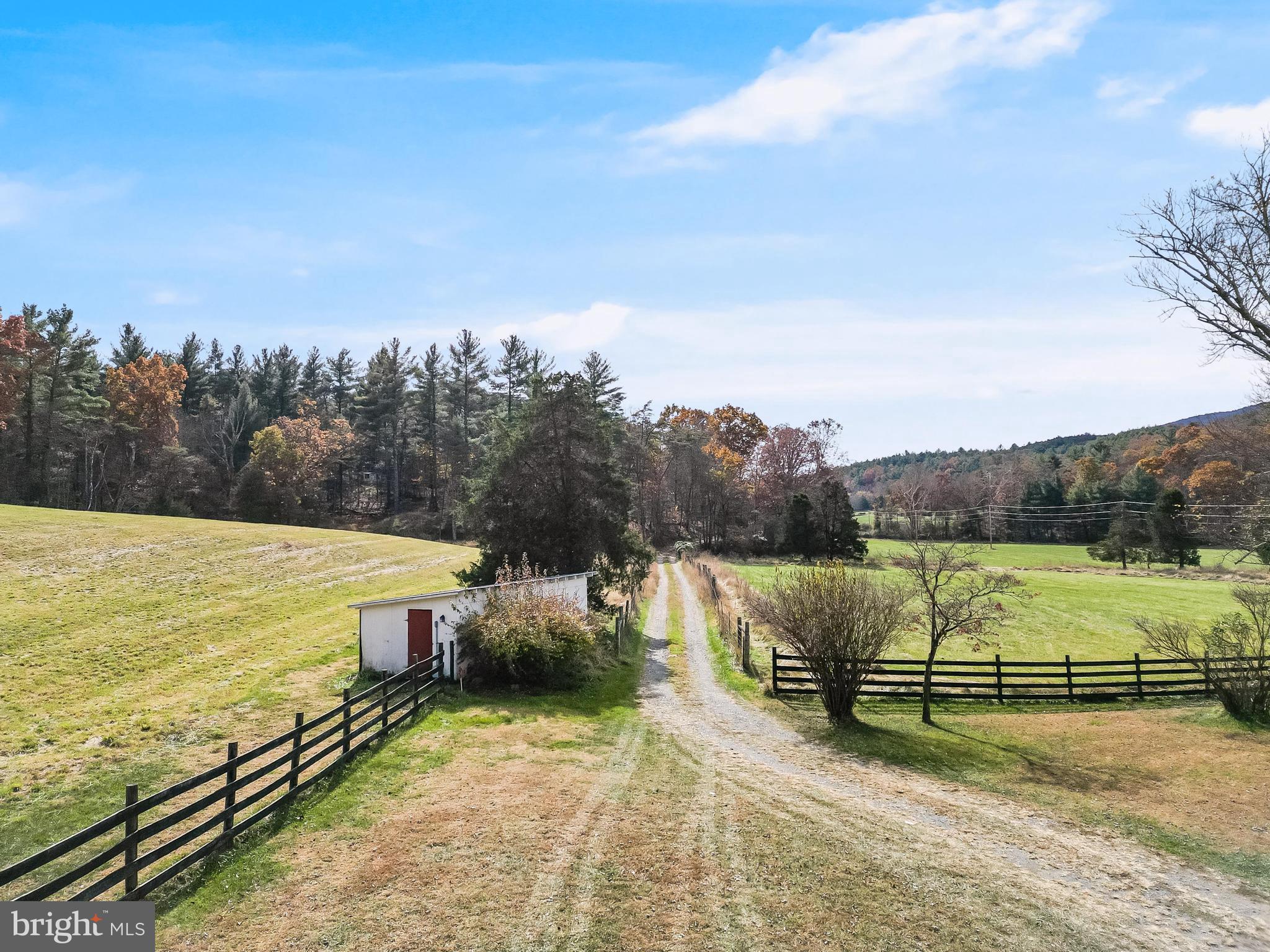 RUNIONS CREEK - Residential