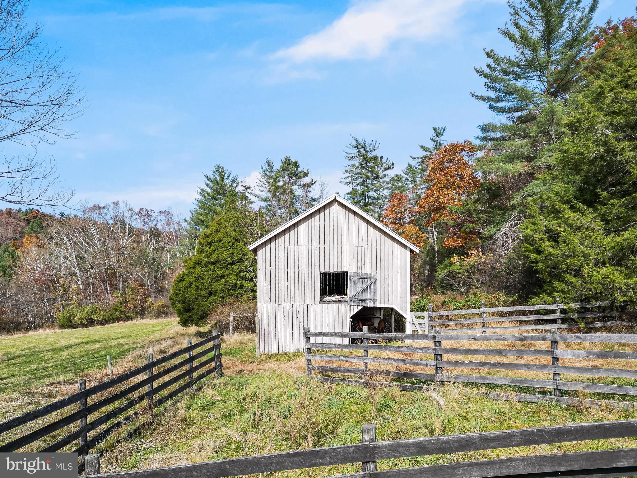 RUNIONS CREEK - Residential