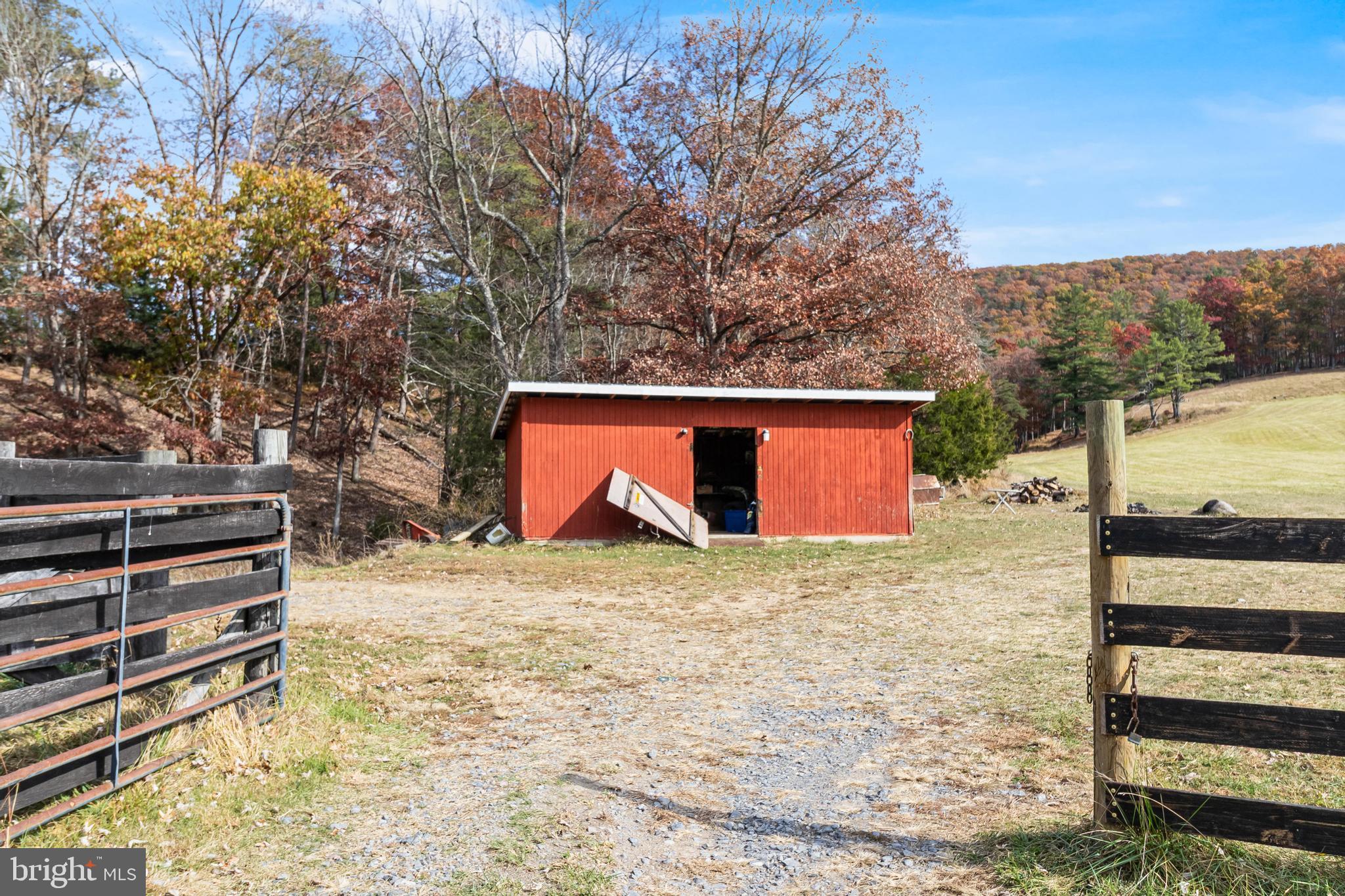 RUNIONS CREEK - Residential