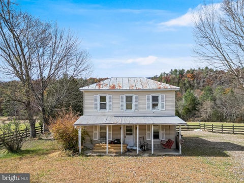 Homes For Sale - 19442 Runions Creek Road<br/> Rockingham County, BROADWAY, VA 22815