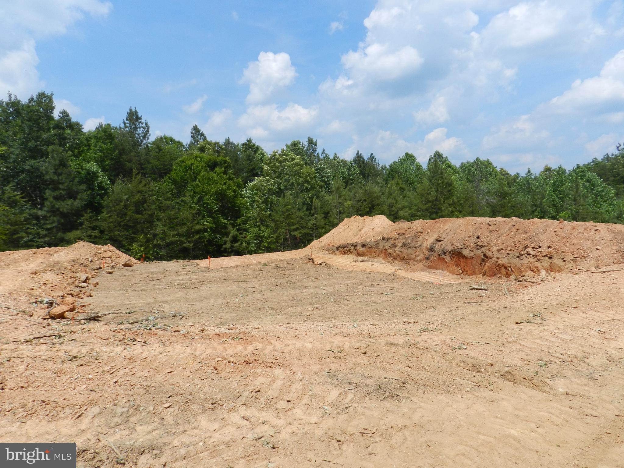 SADDLEBROOK - Residential