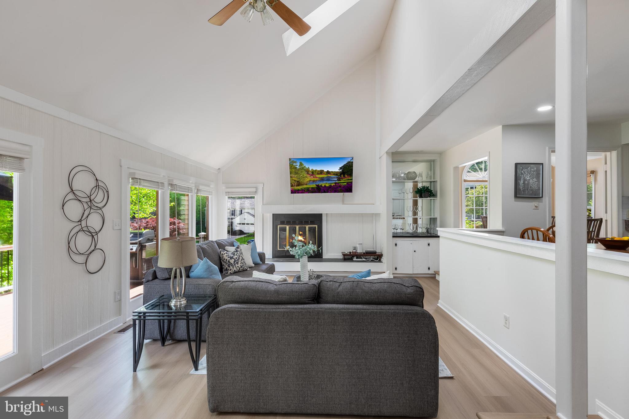 SOUTH RUN OAKS - Residential