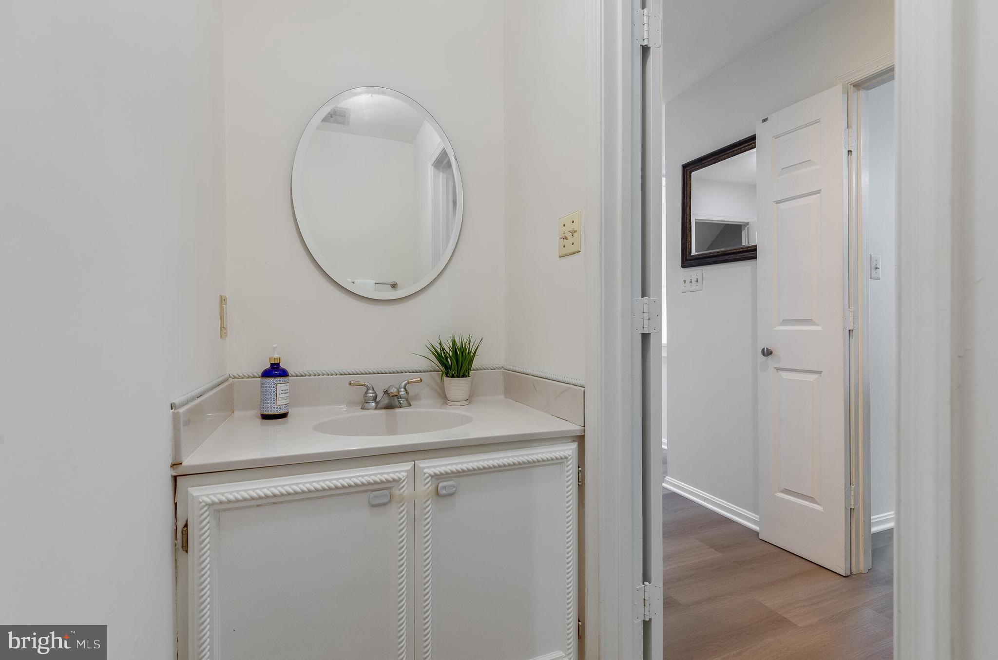 SOUTH RUN OAKS - Residential