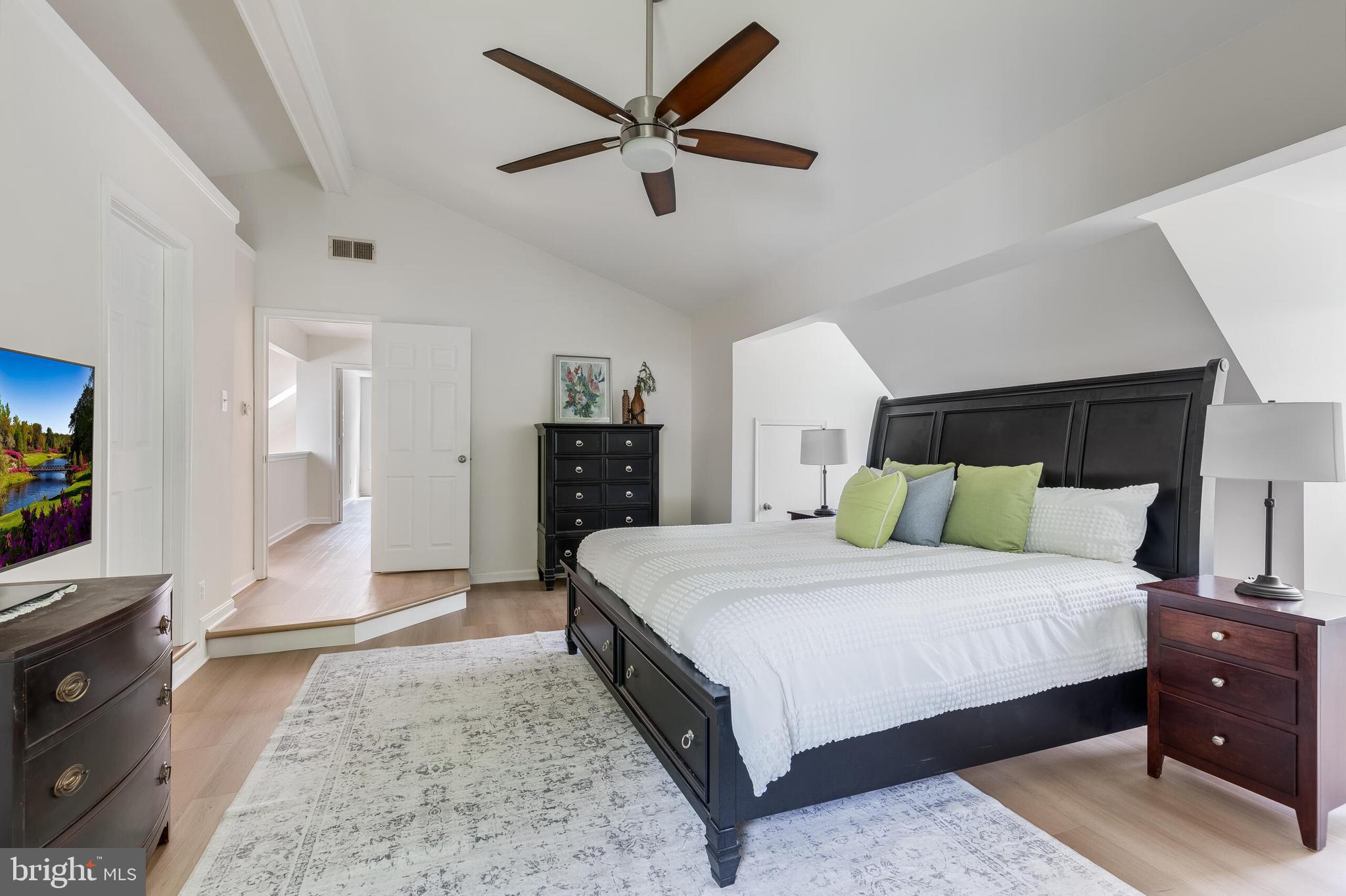 SOUTH RUN OAKS - Residential