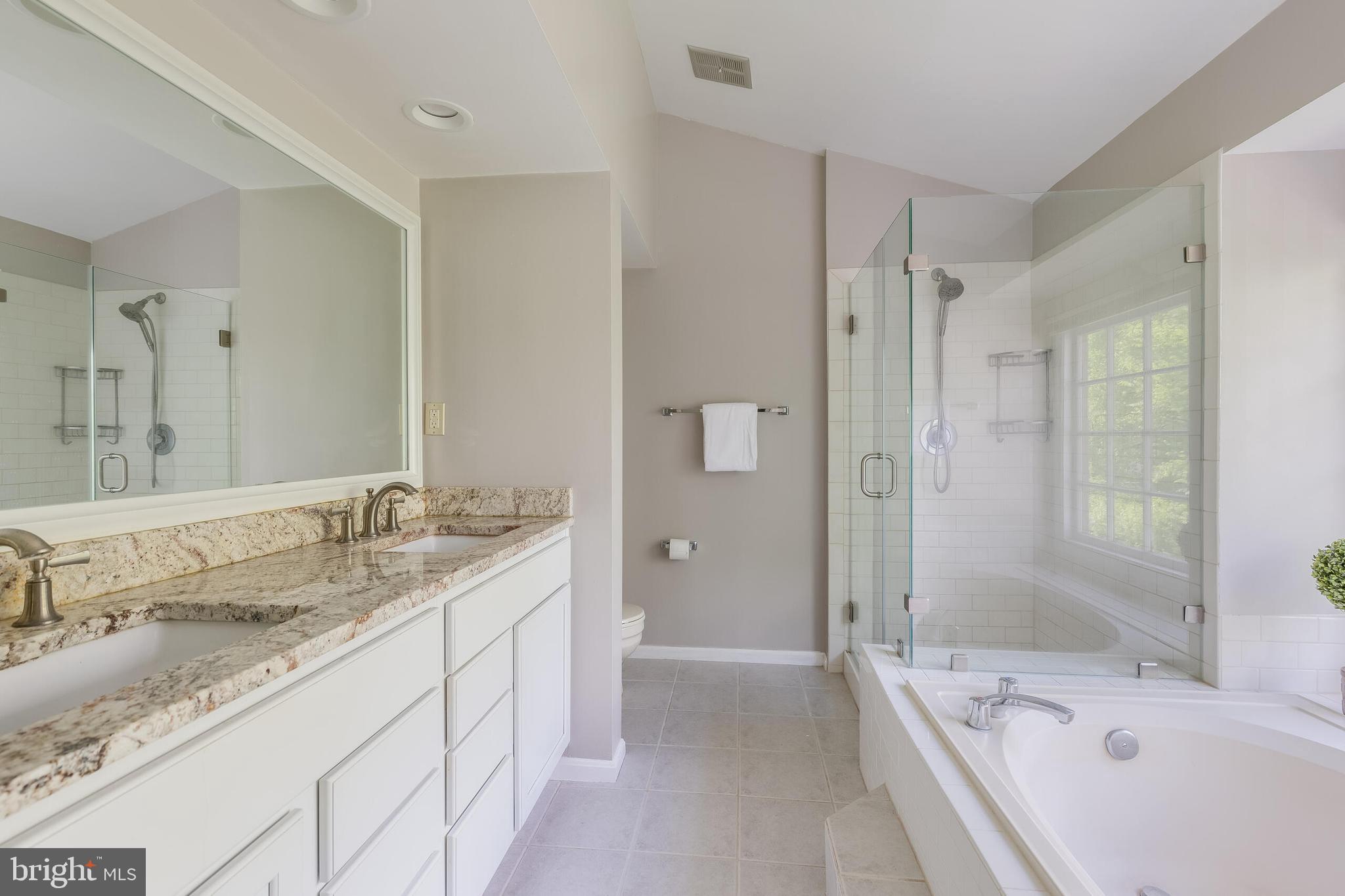 SOUTH RUN OAKS - Residential