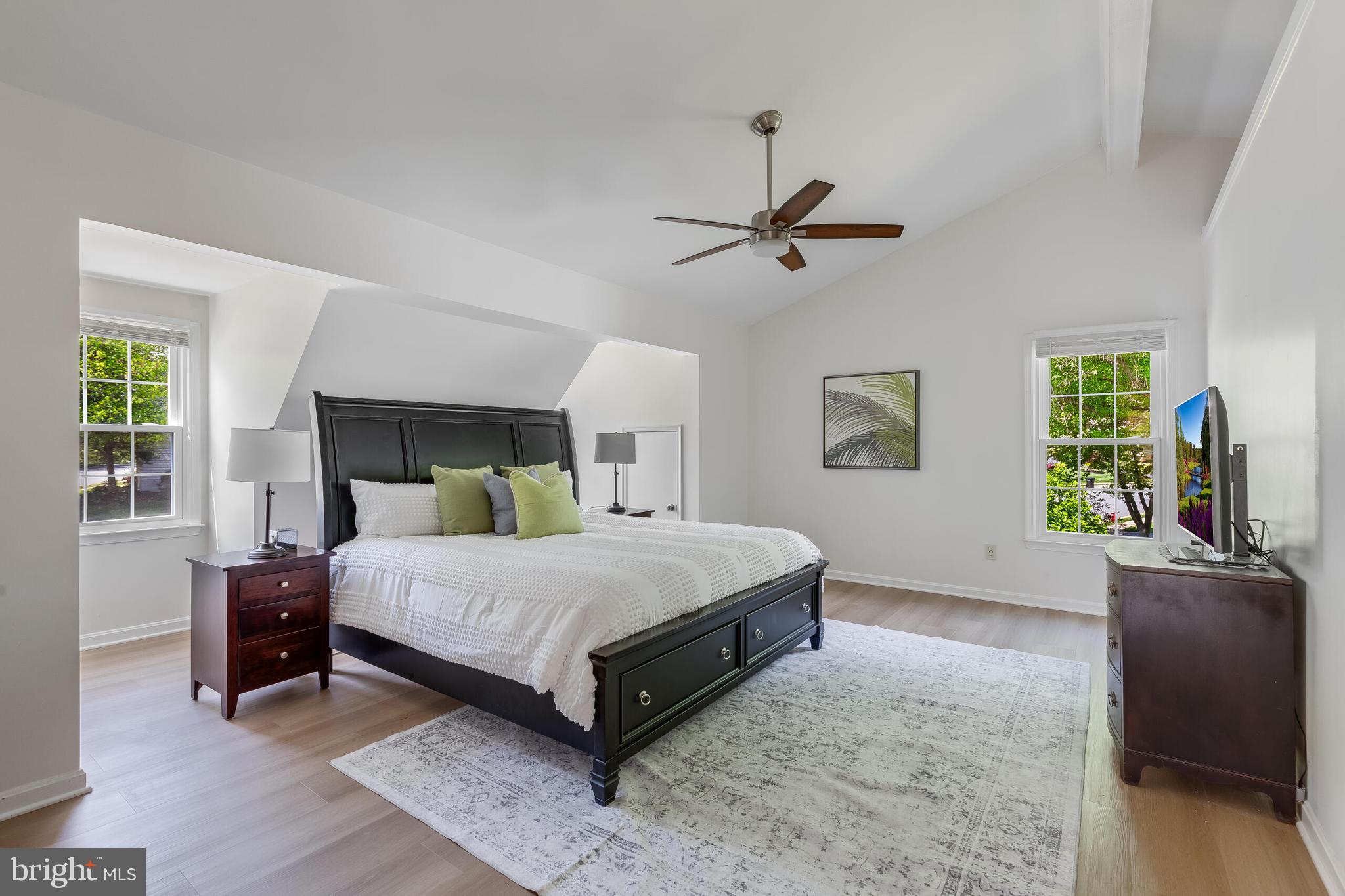 SOUTH RUN OAKS - Residential