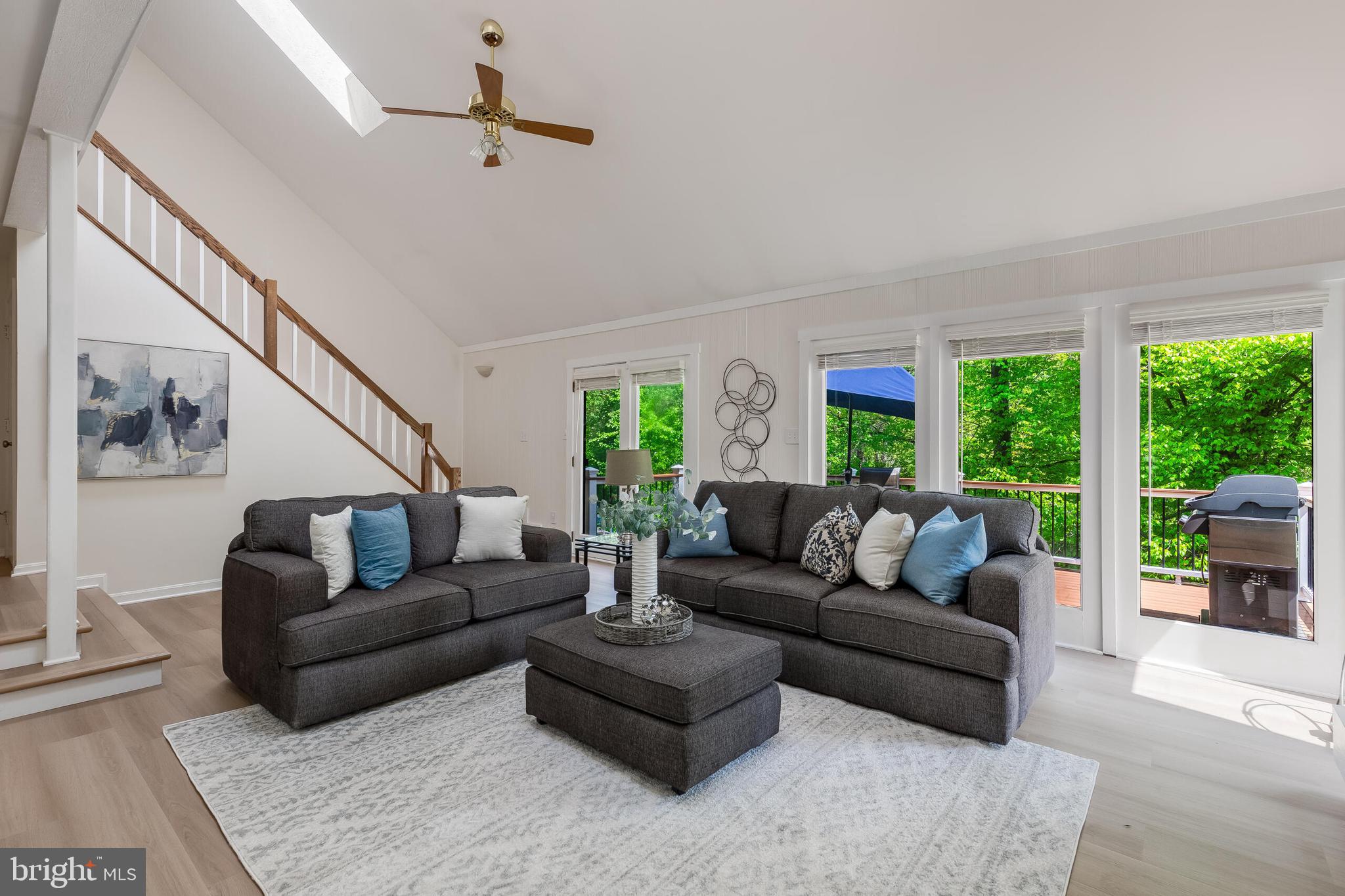 SOUTH RUN OAKS - Residential